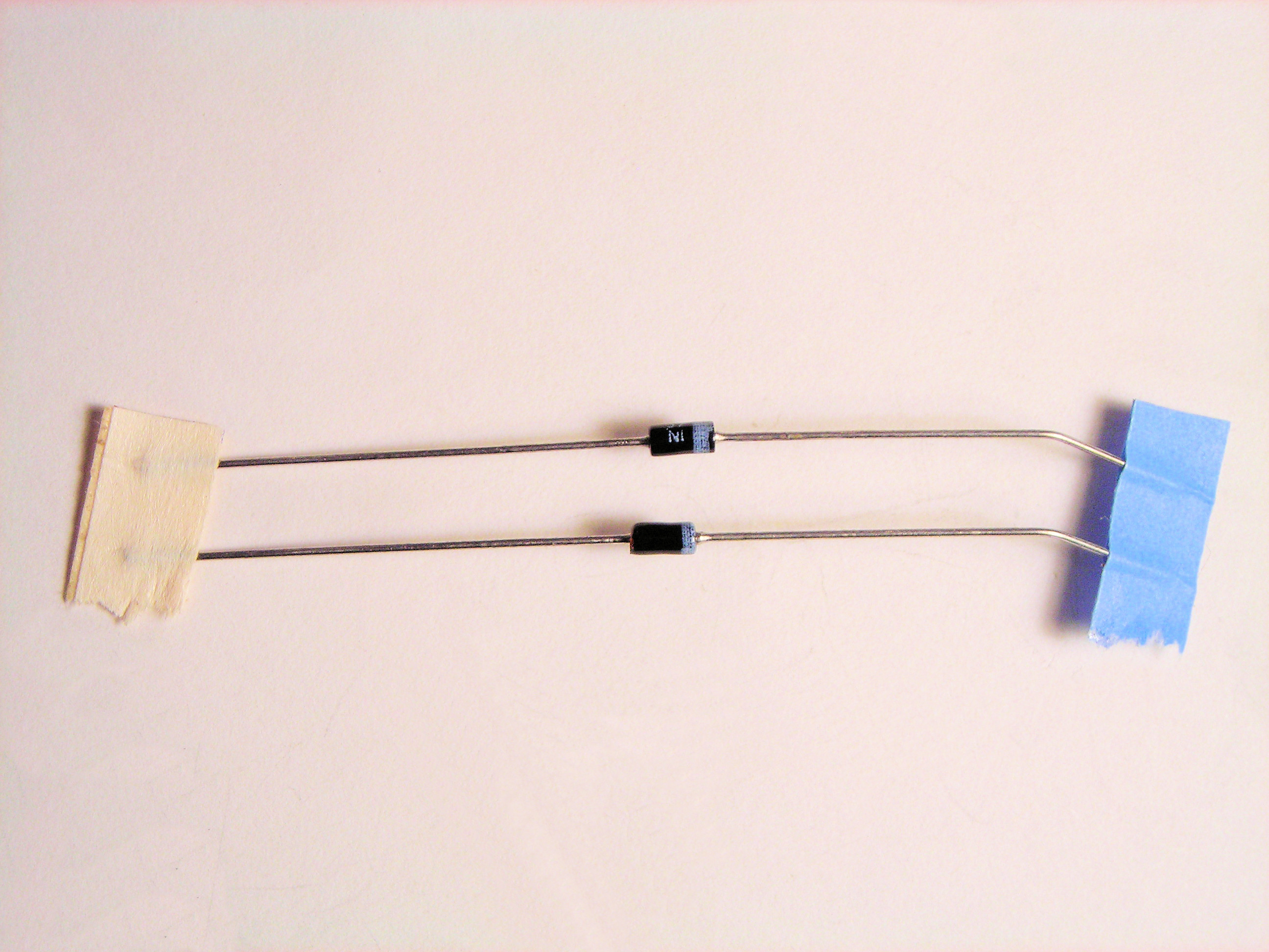 1N5228 3.9V 1/2W ZENER DIODE 1 pc