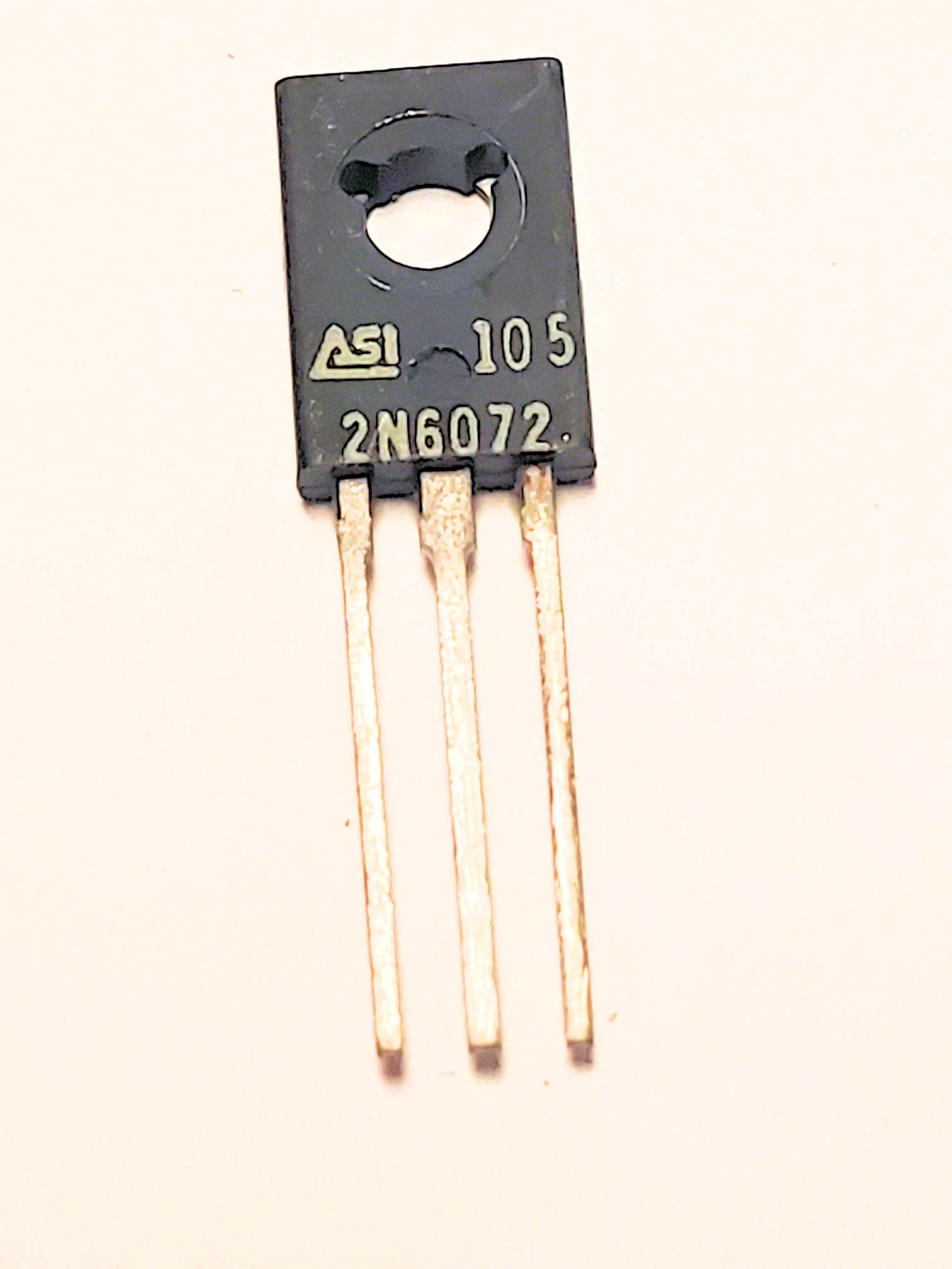 2N6072 300V 4A  TRIAC  TO-126