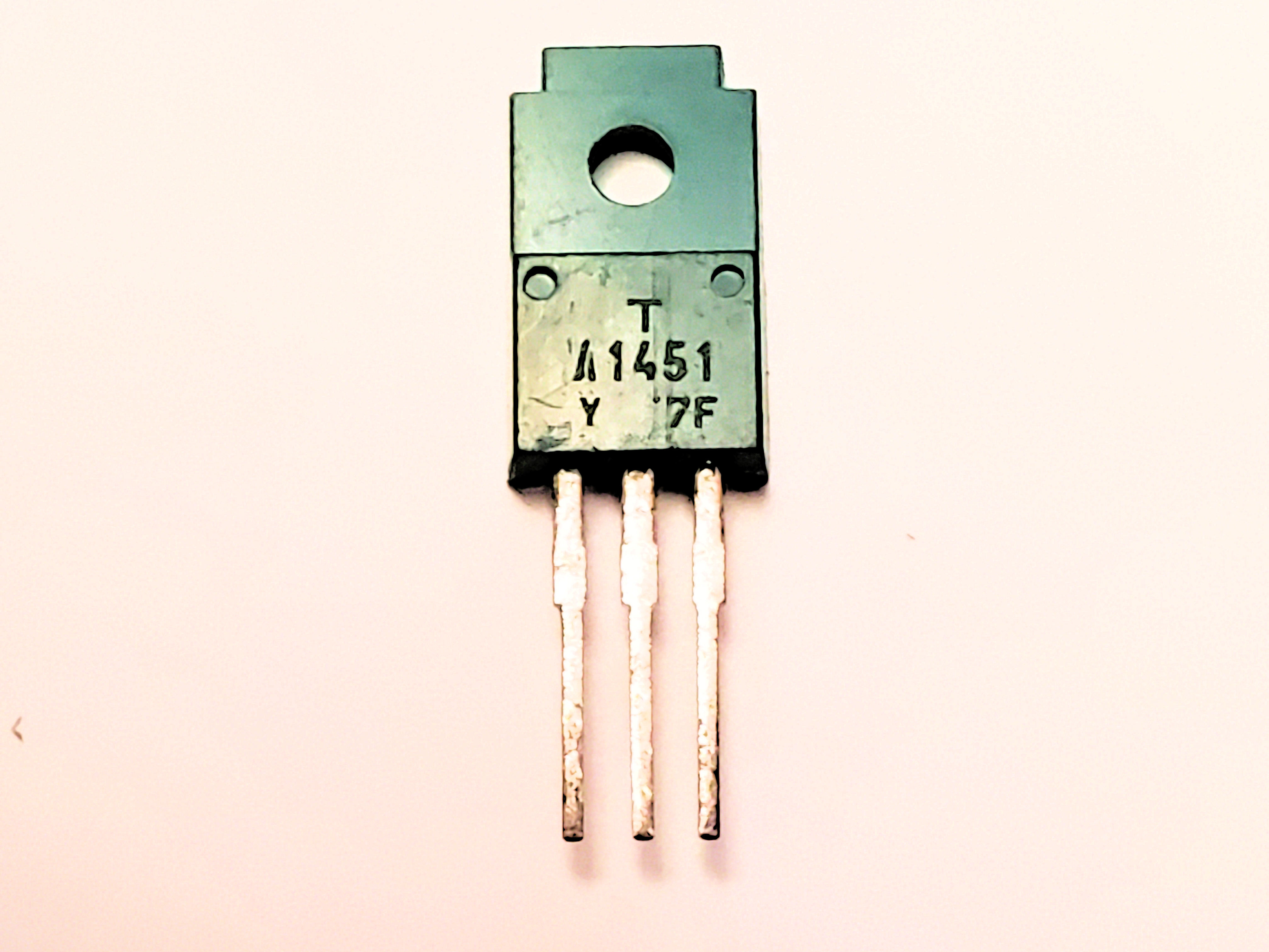 2SA1451 ALT 2SA1601    TO-22OP