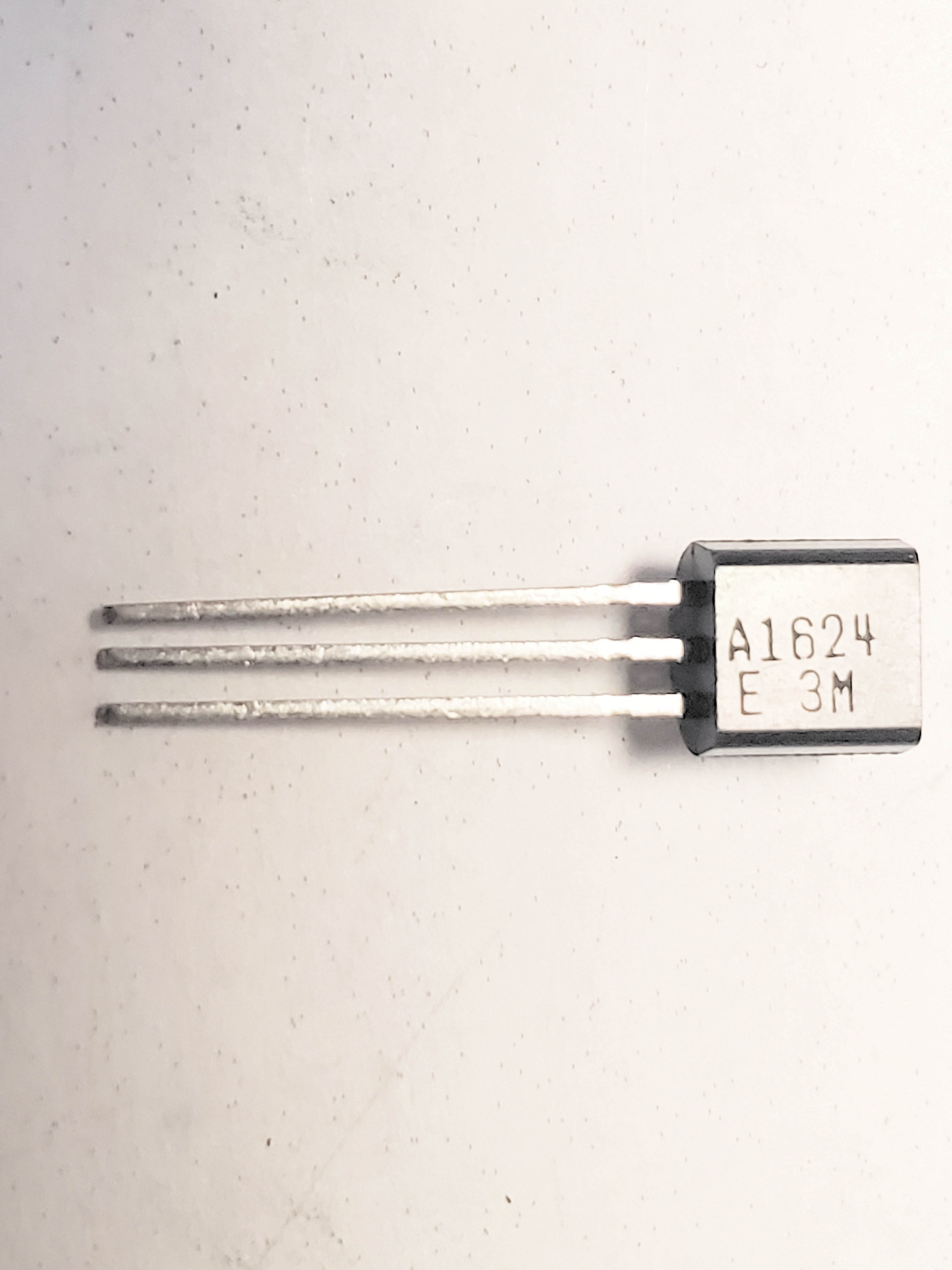 2SA1624   TO-92