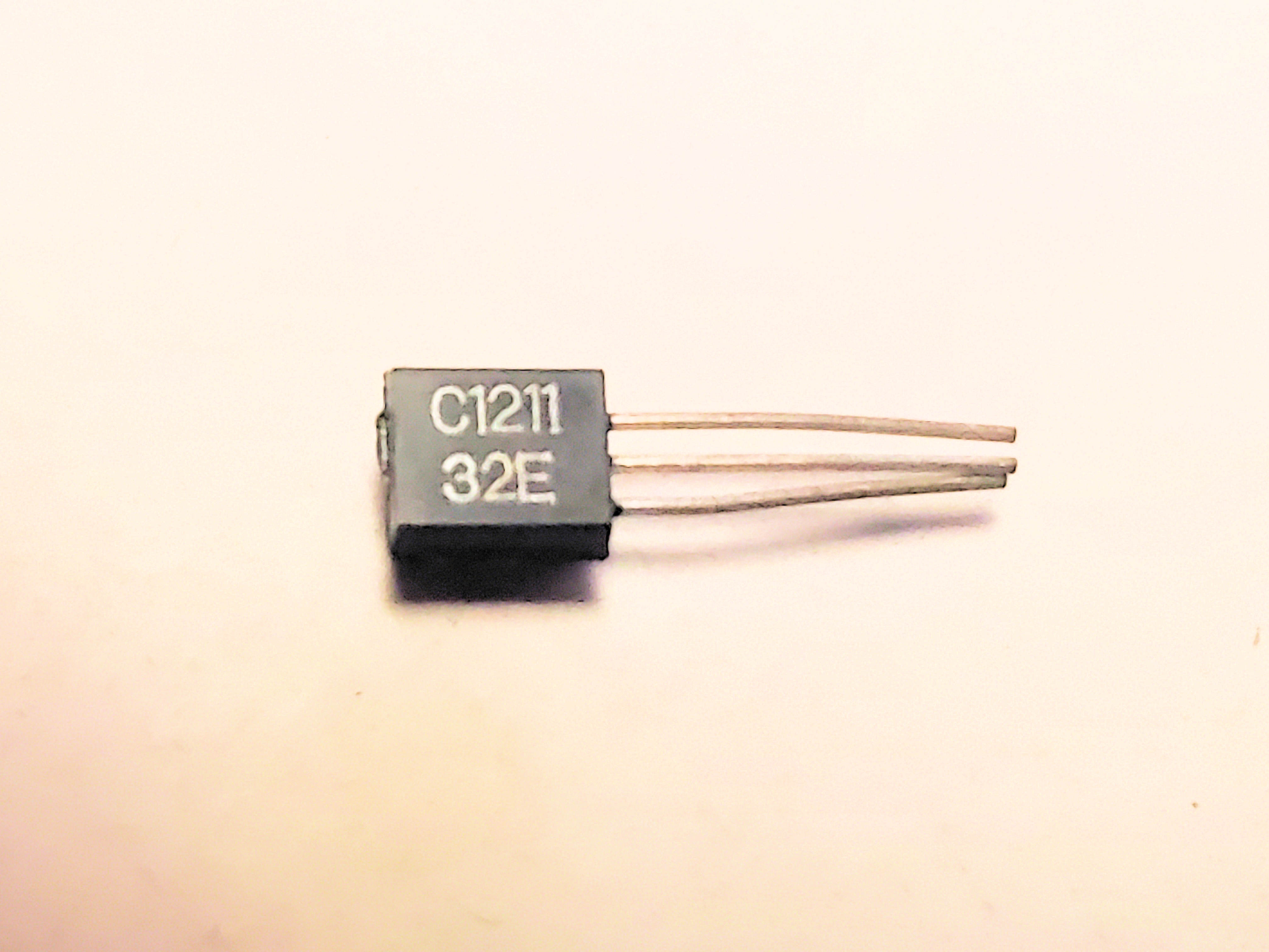 2SC1211                 TO-92
