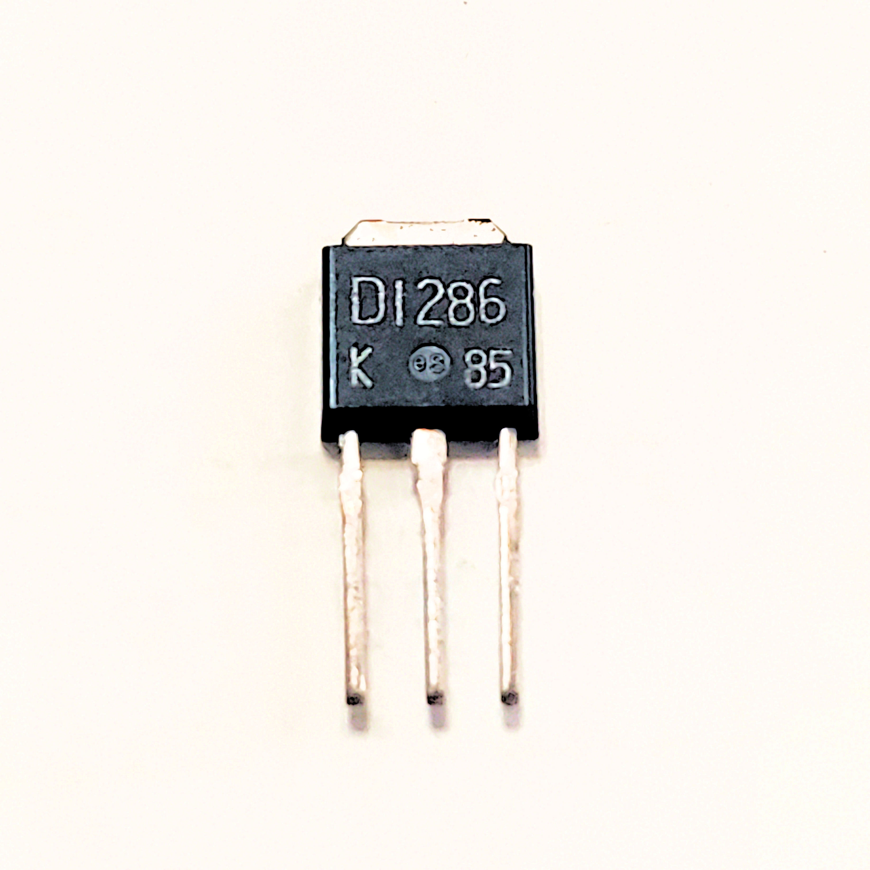 2SD1286                 TO-92F