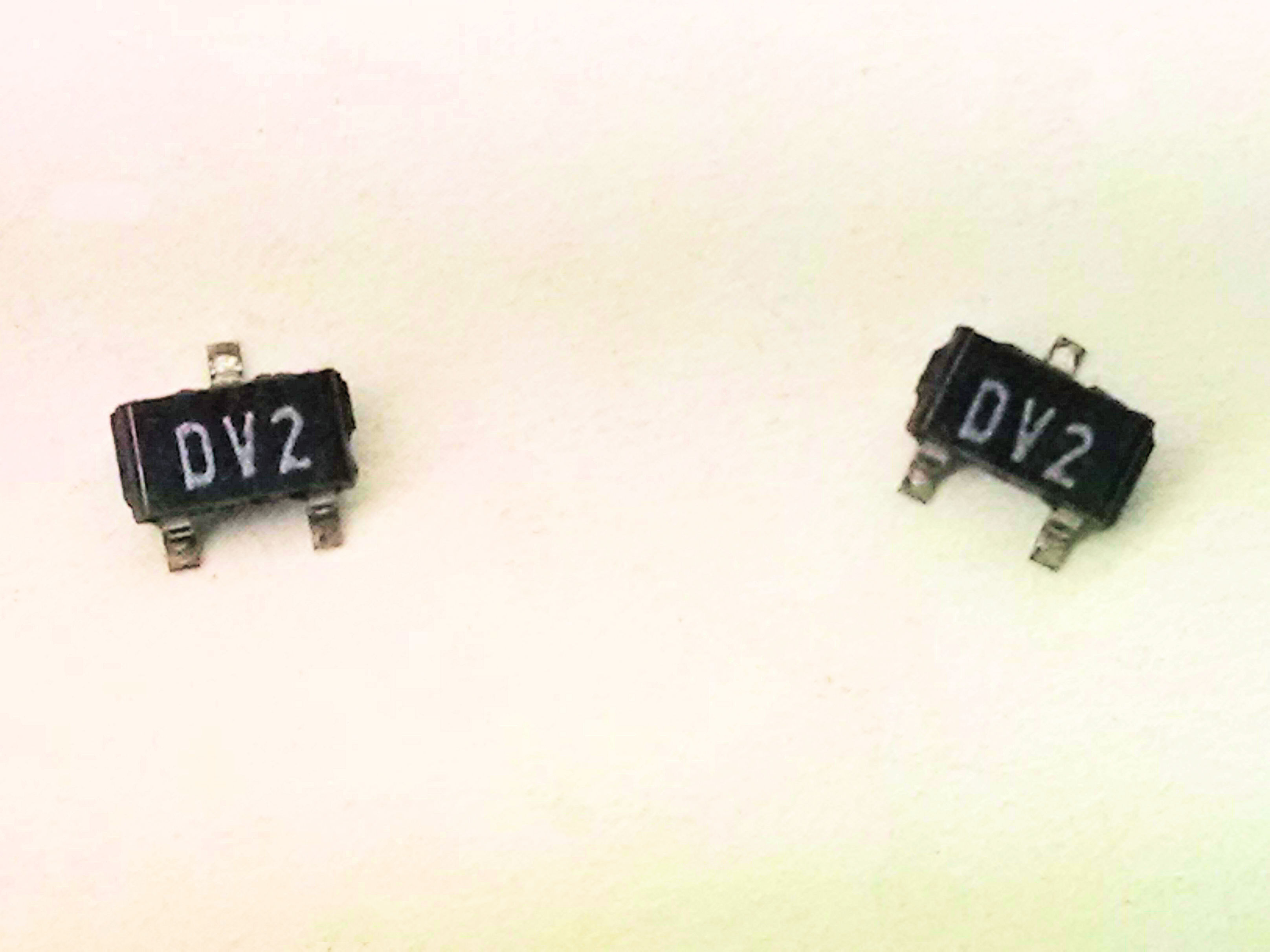 2SD596                     SMD