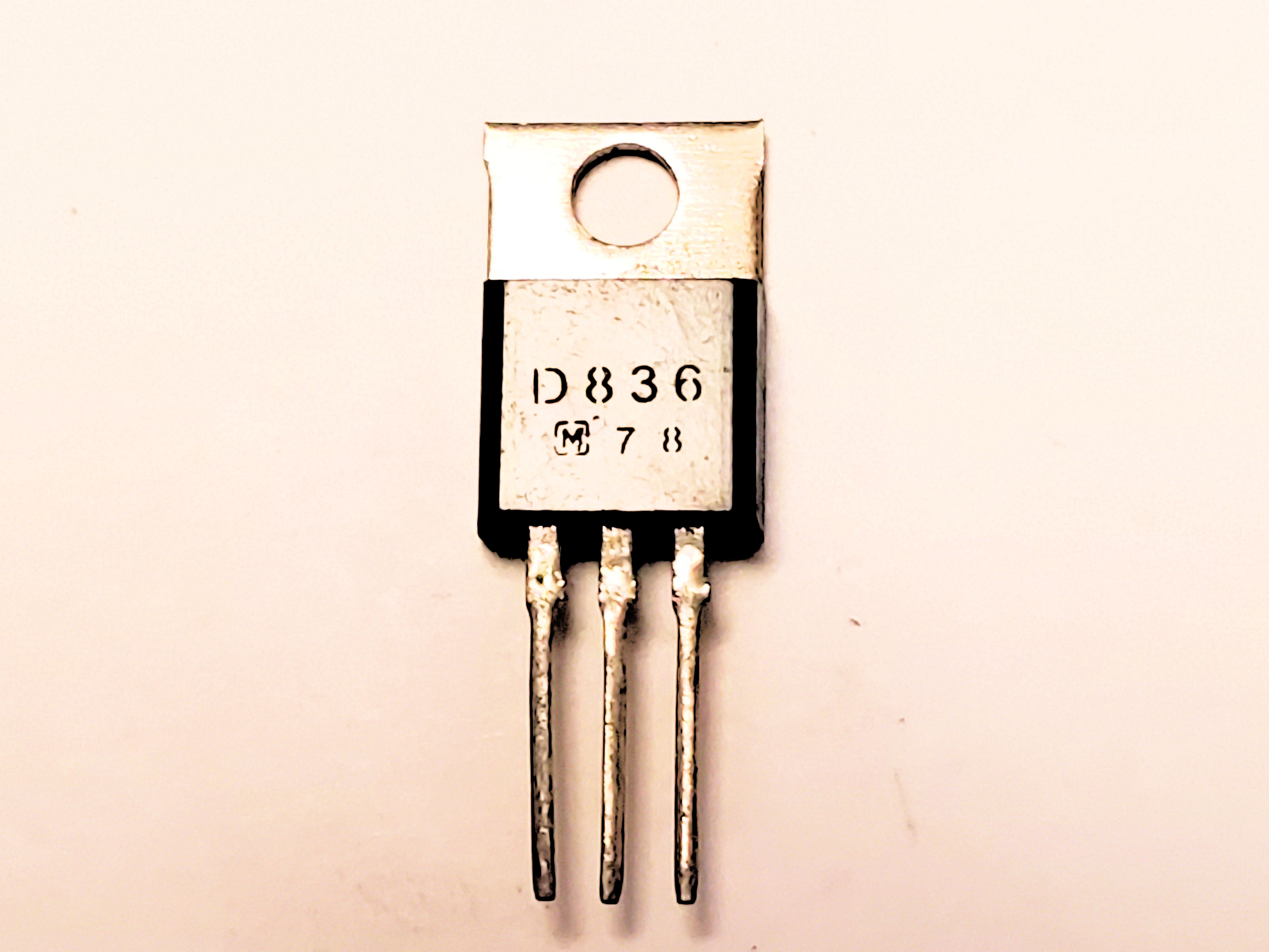 2SD836B ALT 2SD837      TO-220