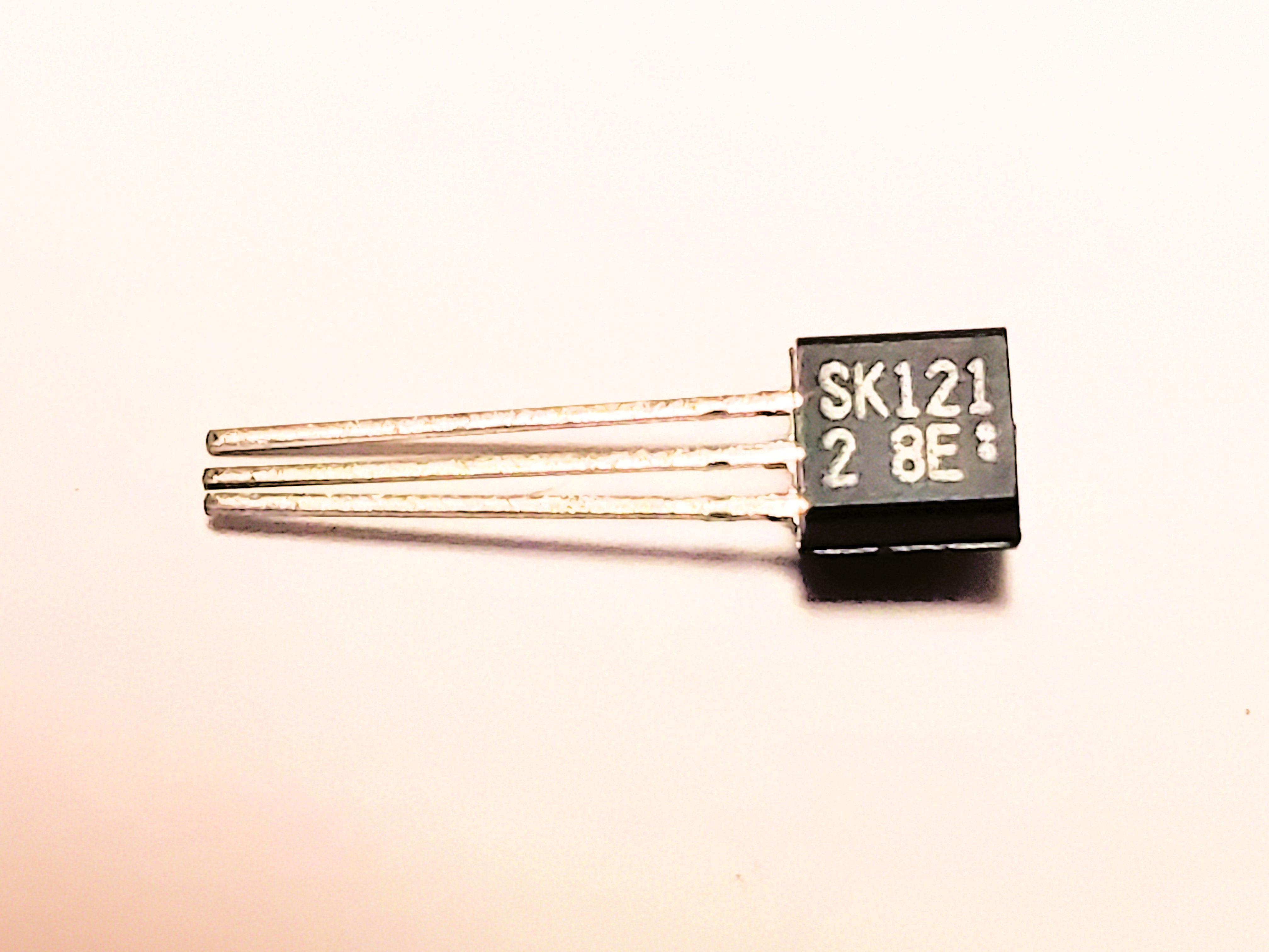 2SK121  ALT 2SK104   TO-92