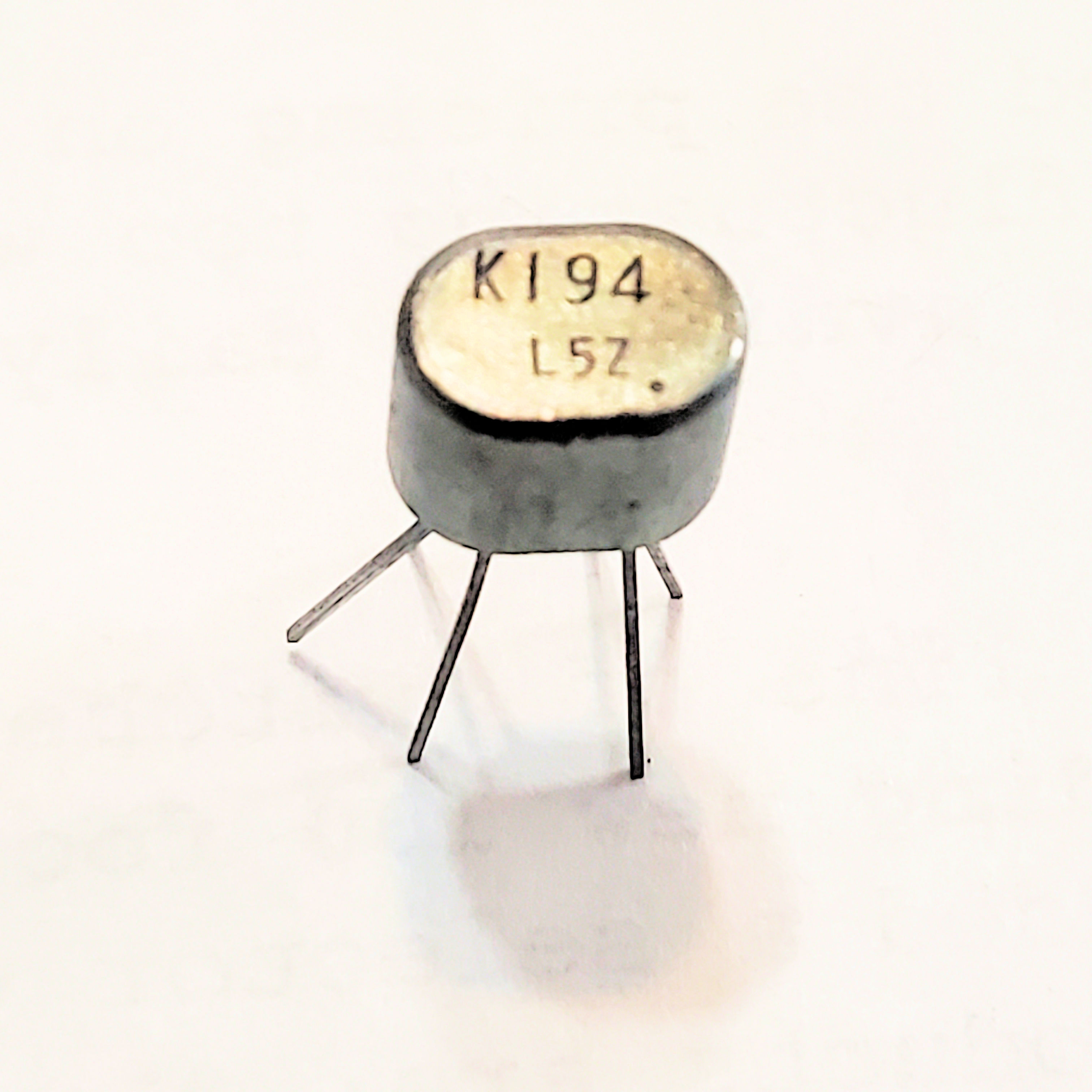 2SK194               OVAL TO-5