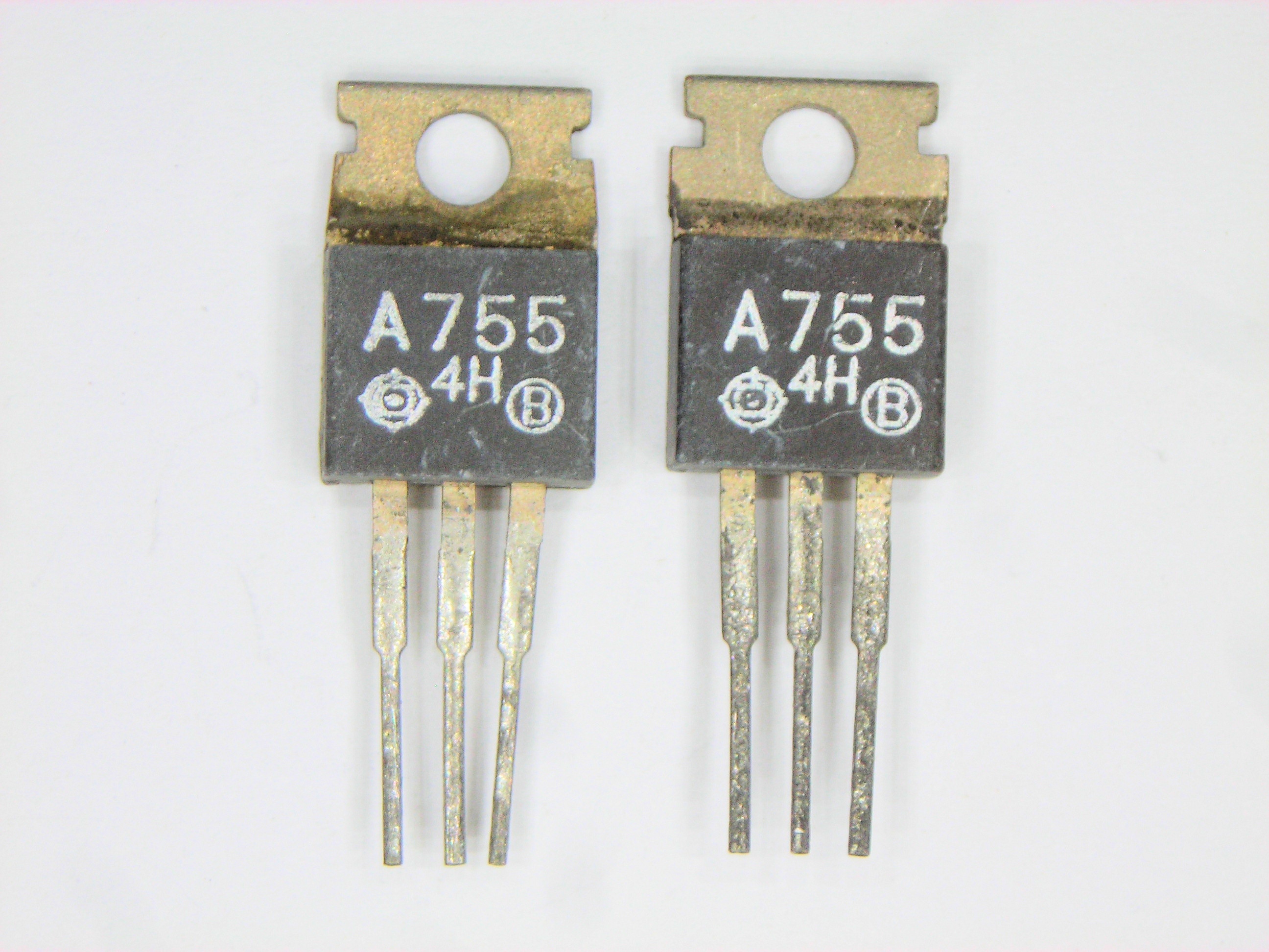 2SA755                TO-220