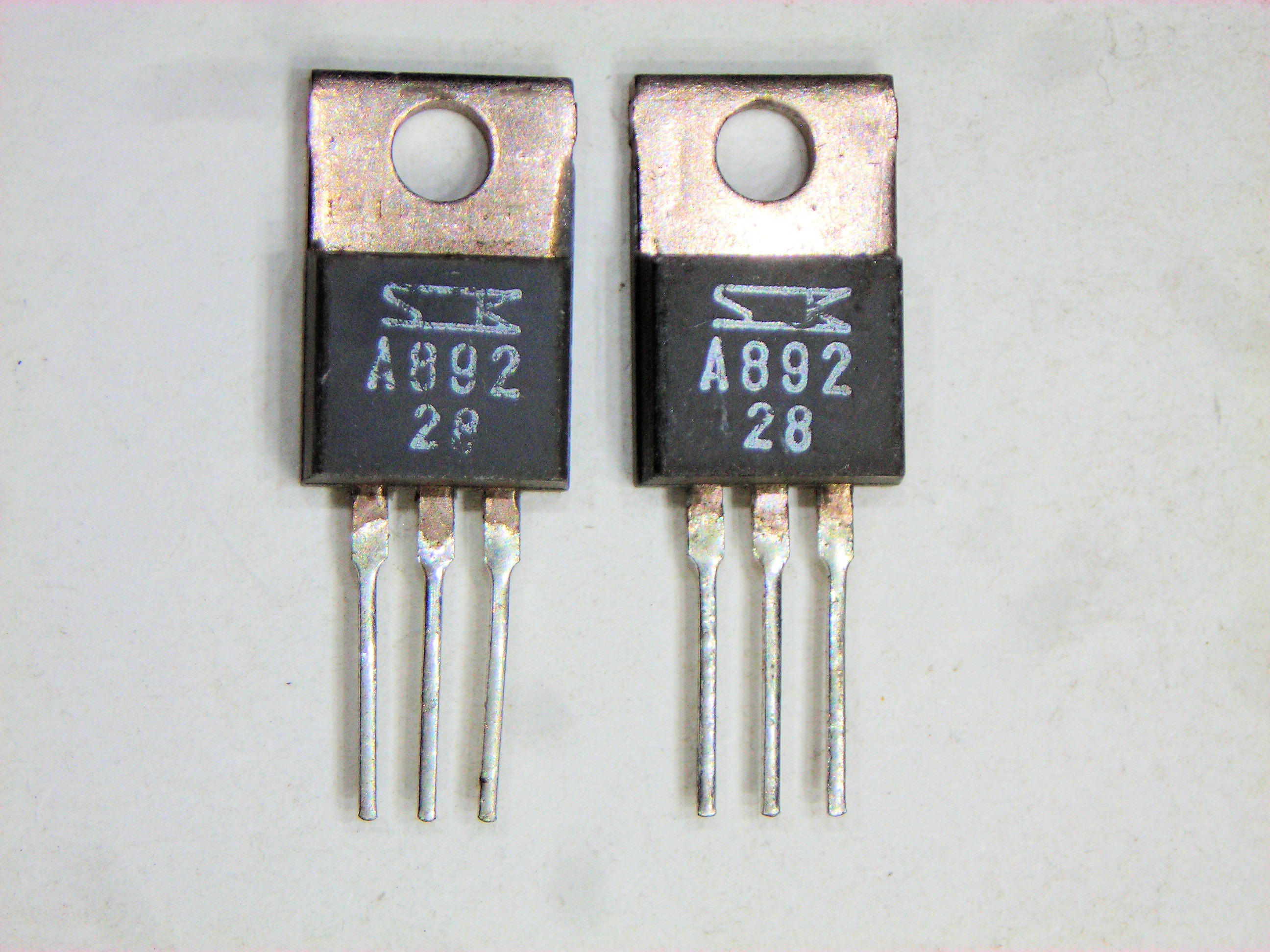 2SA892 ALT 2SB674      TO-220