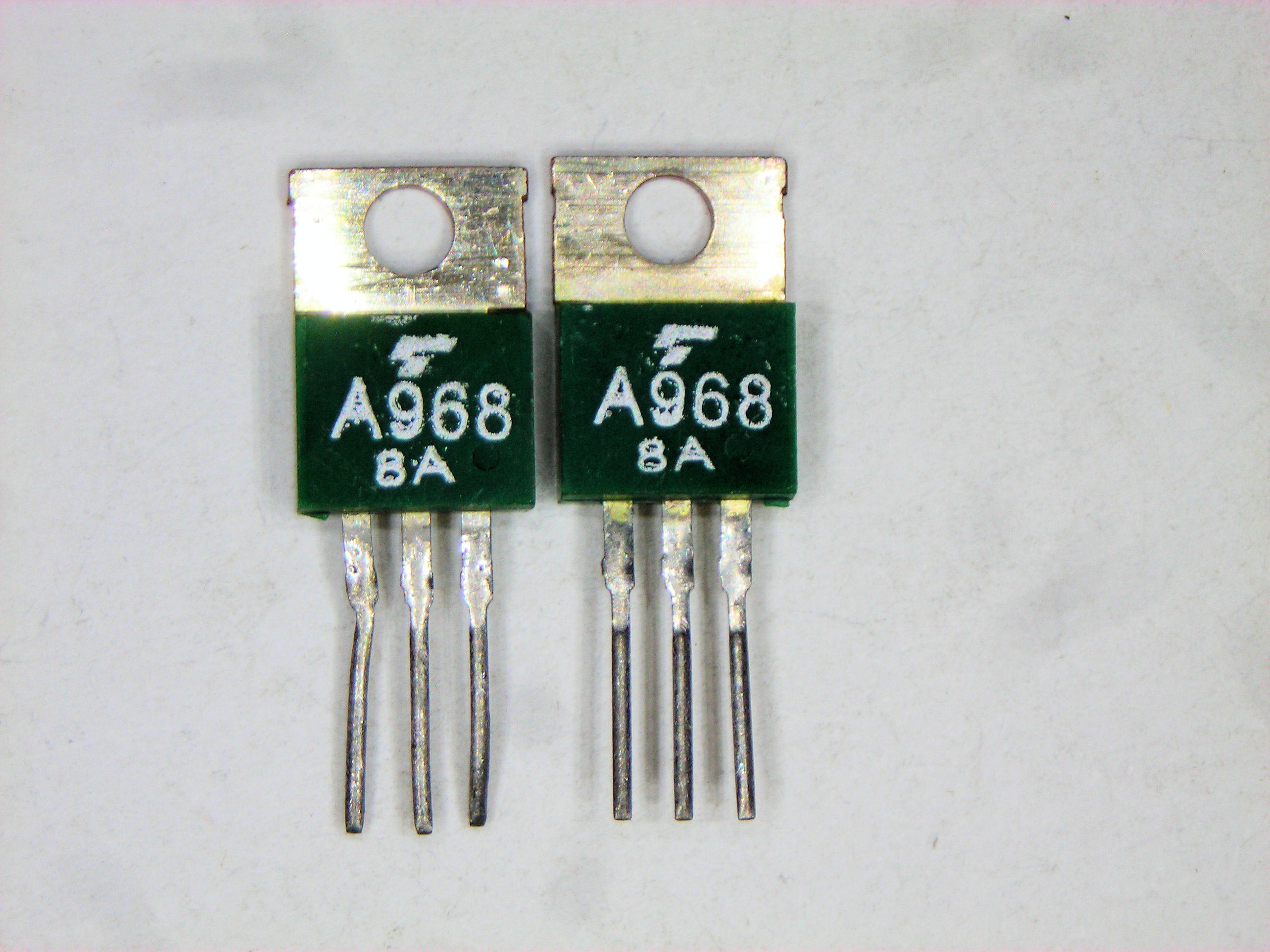 2SA968 ALT 2SA1011    TO-220