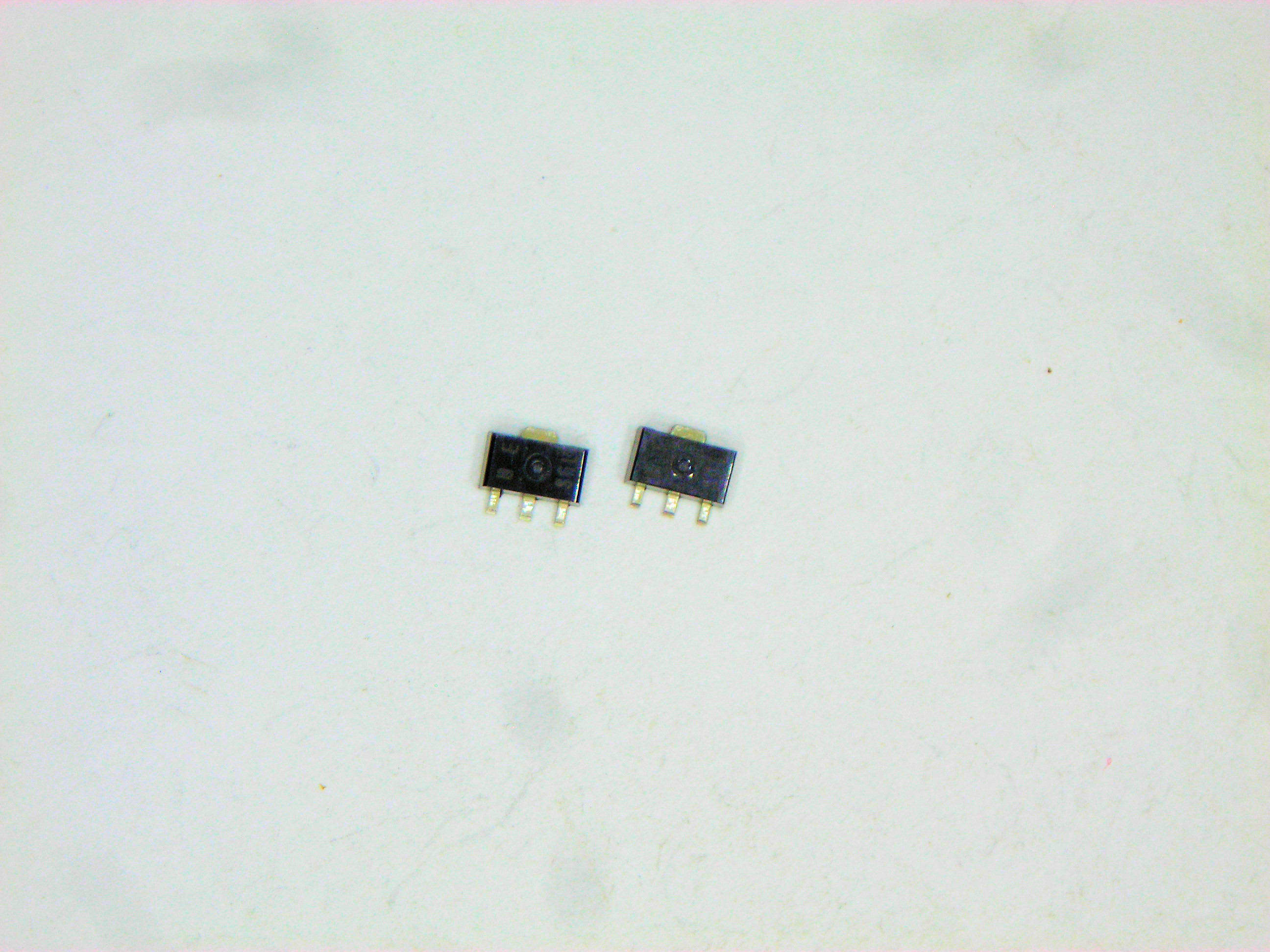 2SB1122 ALT 2SB1066  MINI  SMD