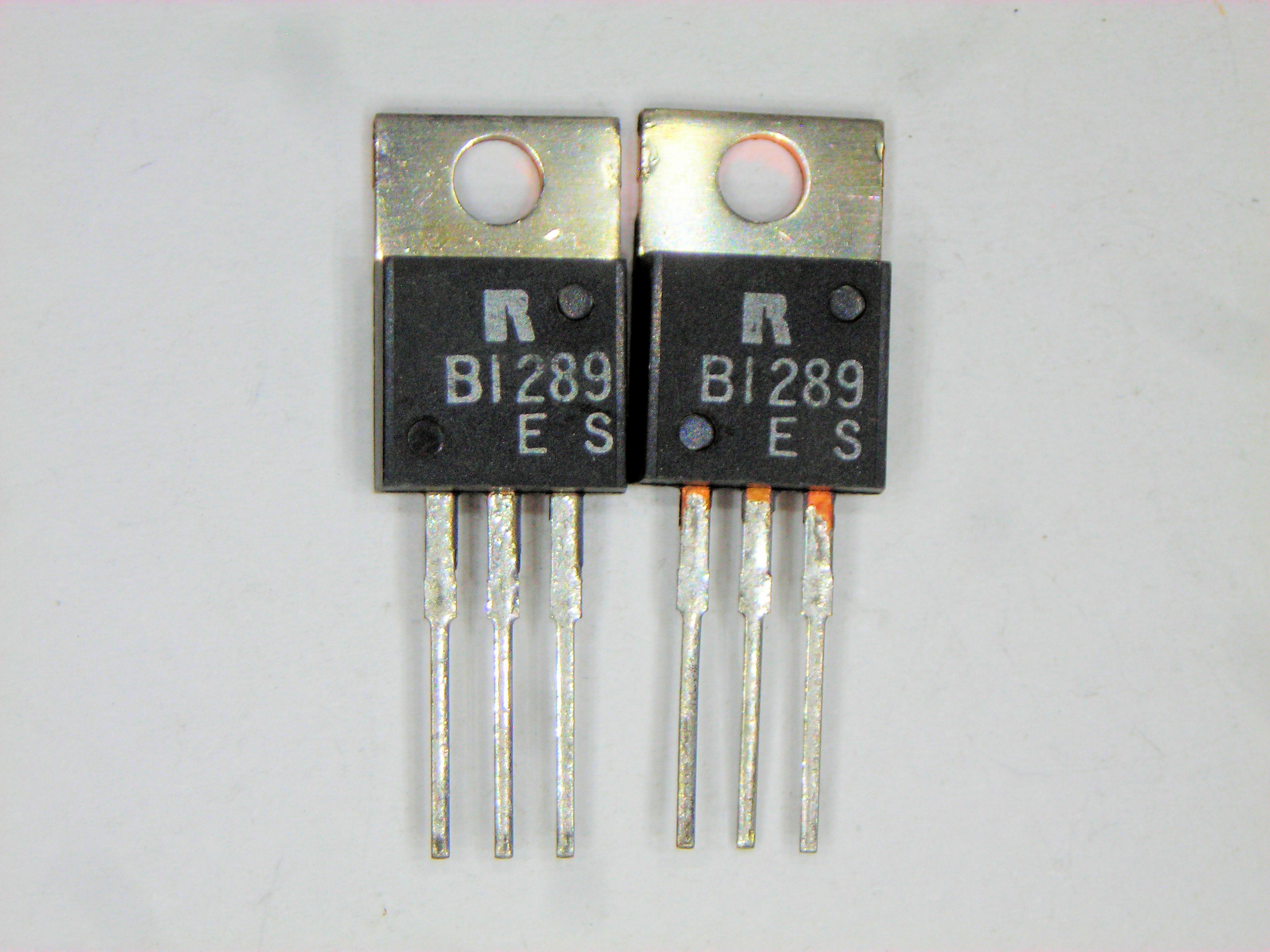 2SB1289 ALT 2SB673     TO-220