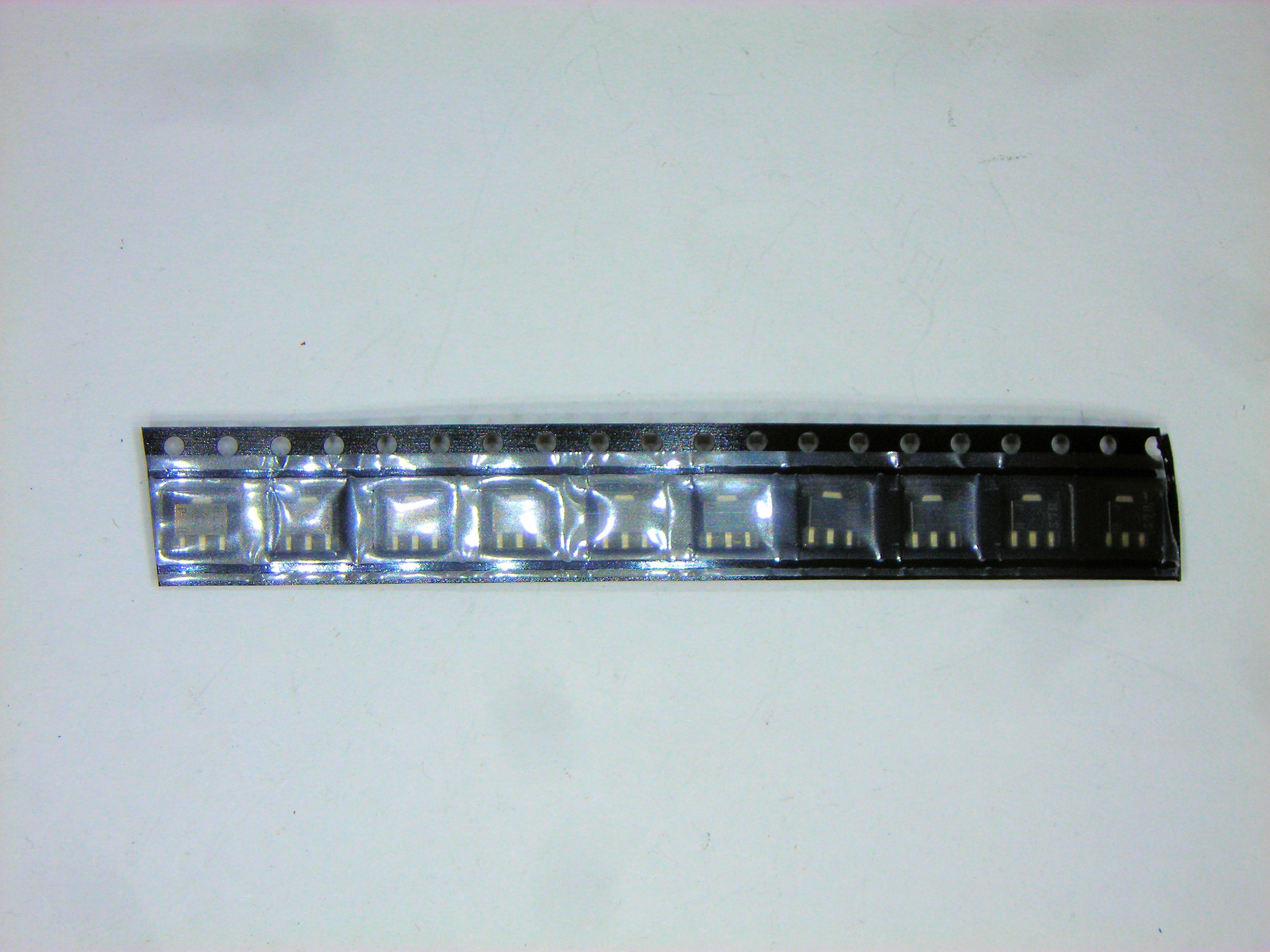 2SB1302                  SMD