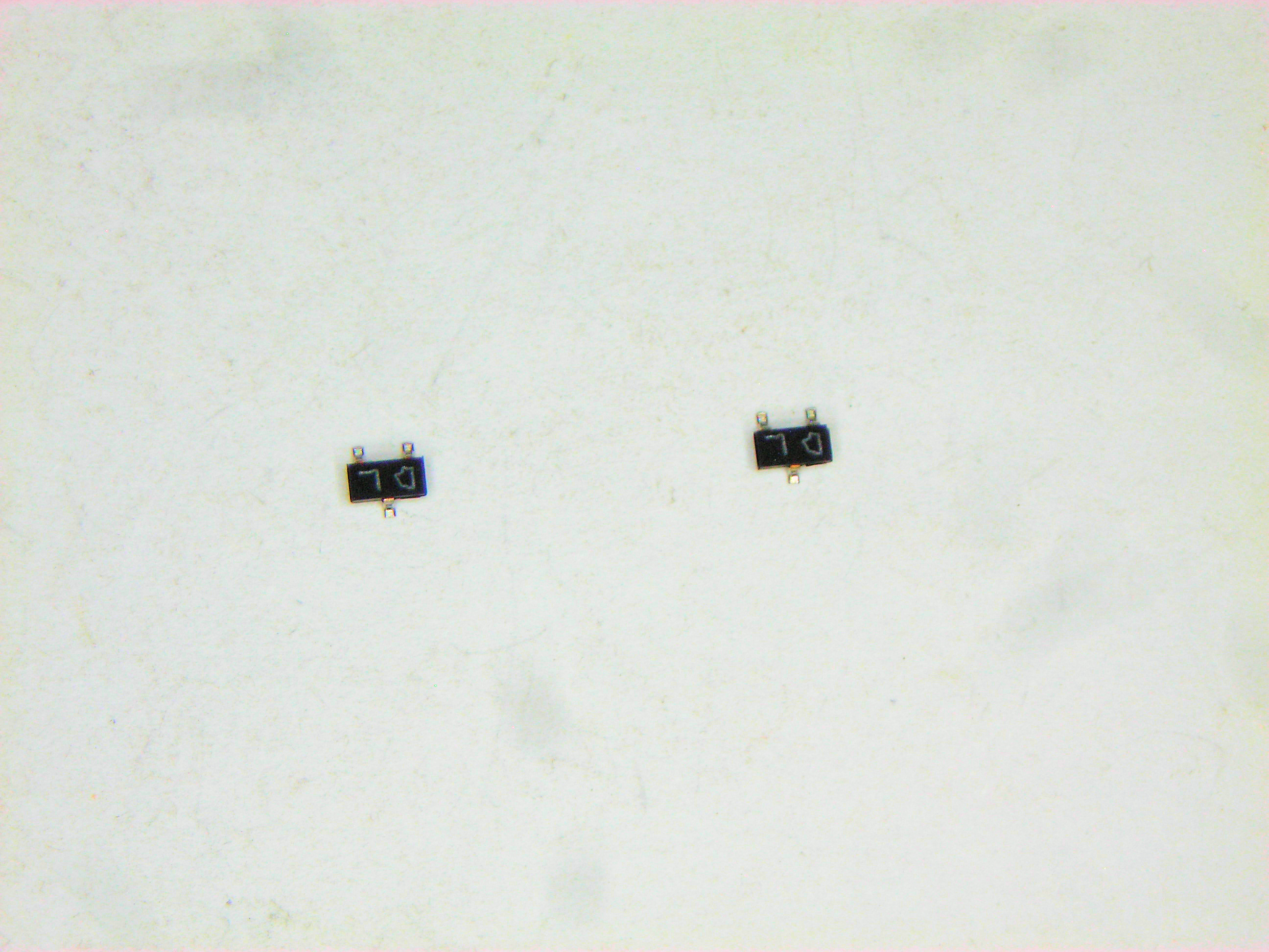 2SC2713             N/R    SMD