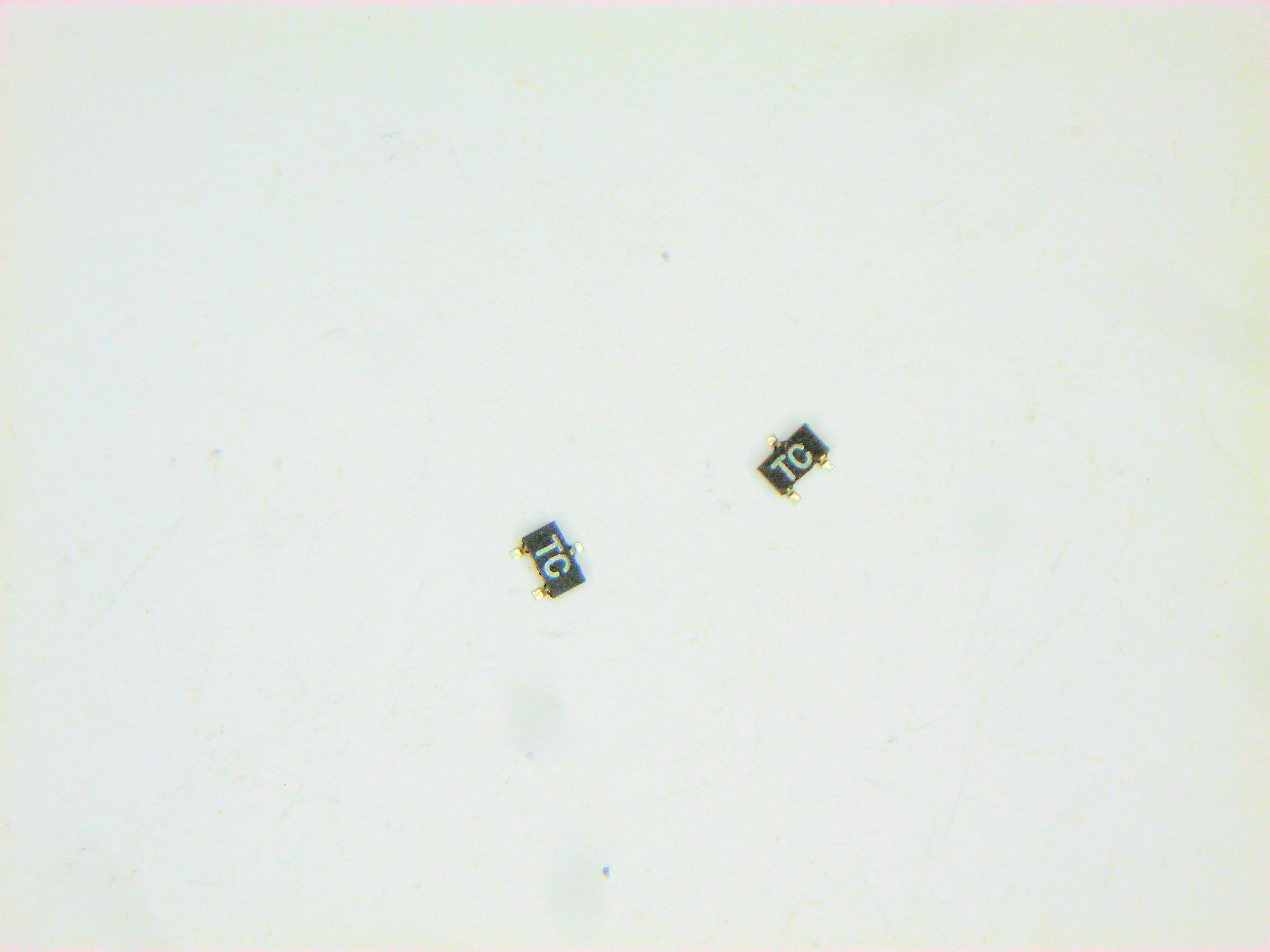 2SC2736                    SMD