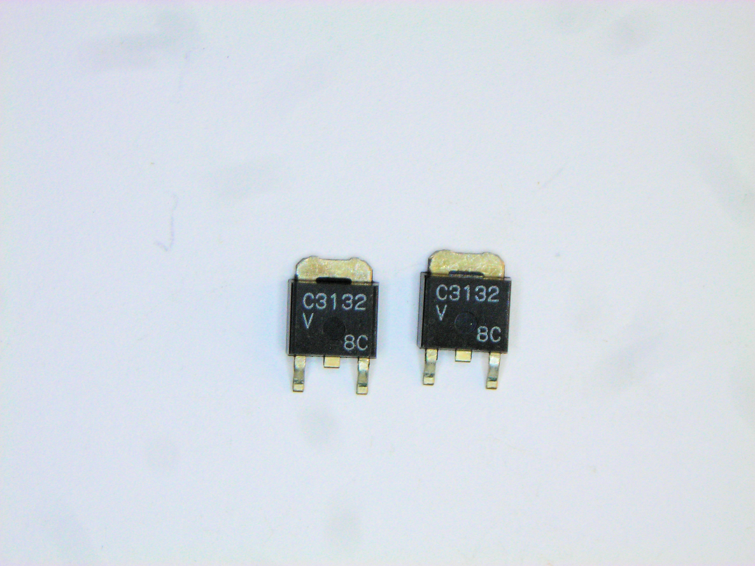 2SC3132                    SMD