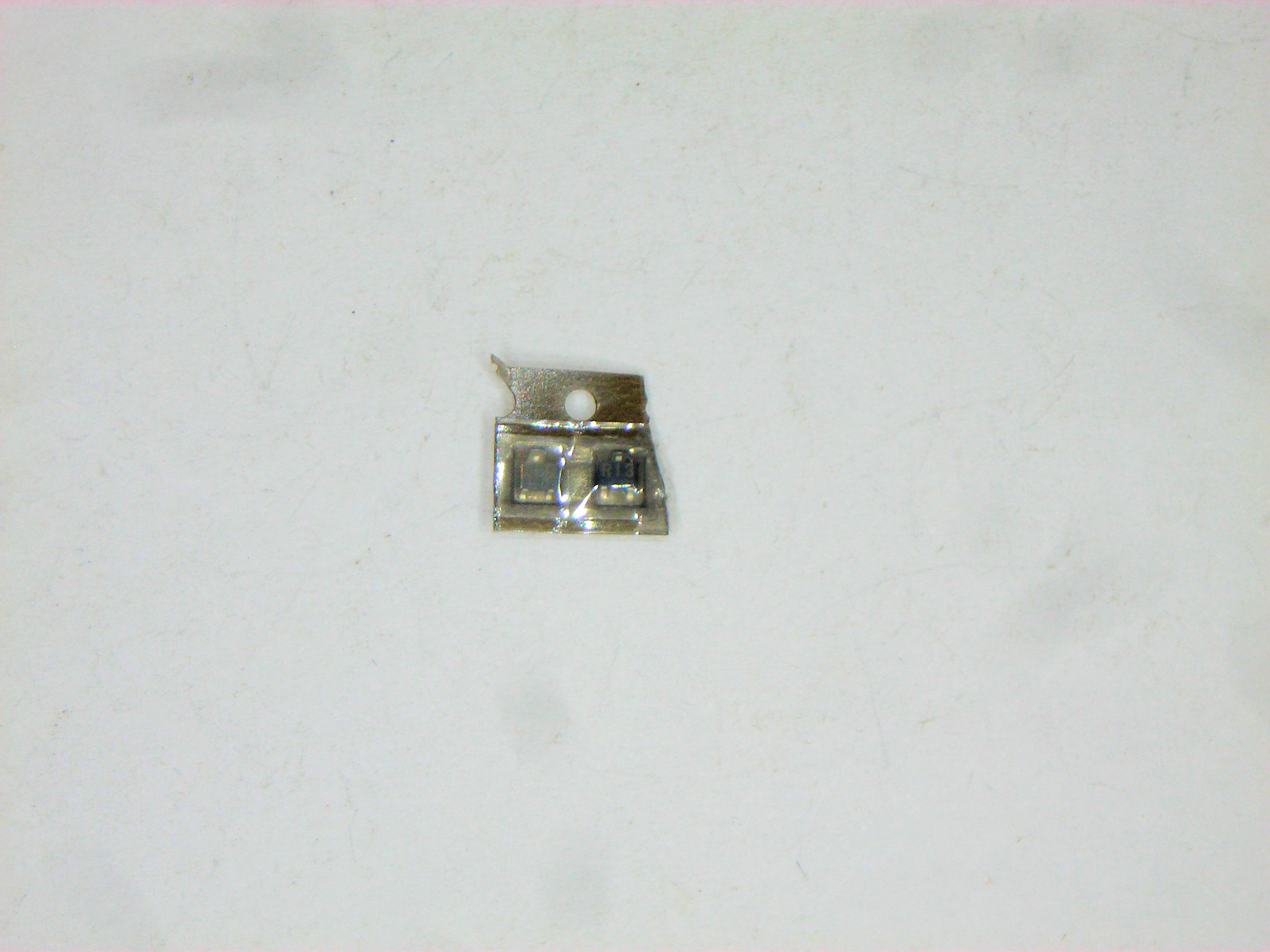 2SC4885            N/R     SMD