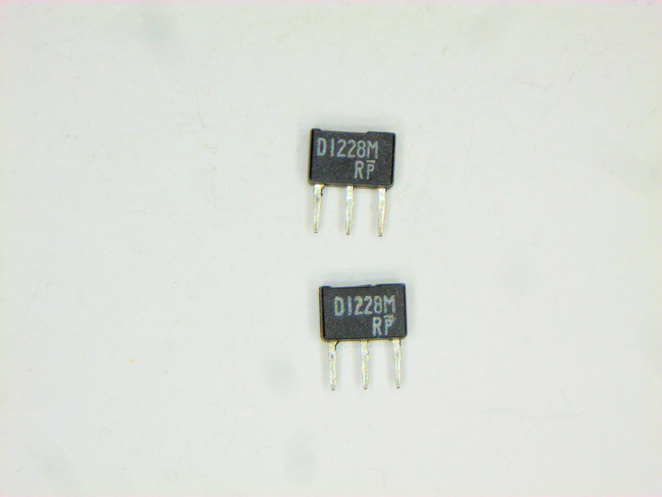 2SD1228MRL ALT 2SD1859    MINI