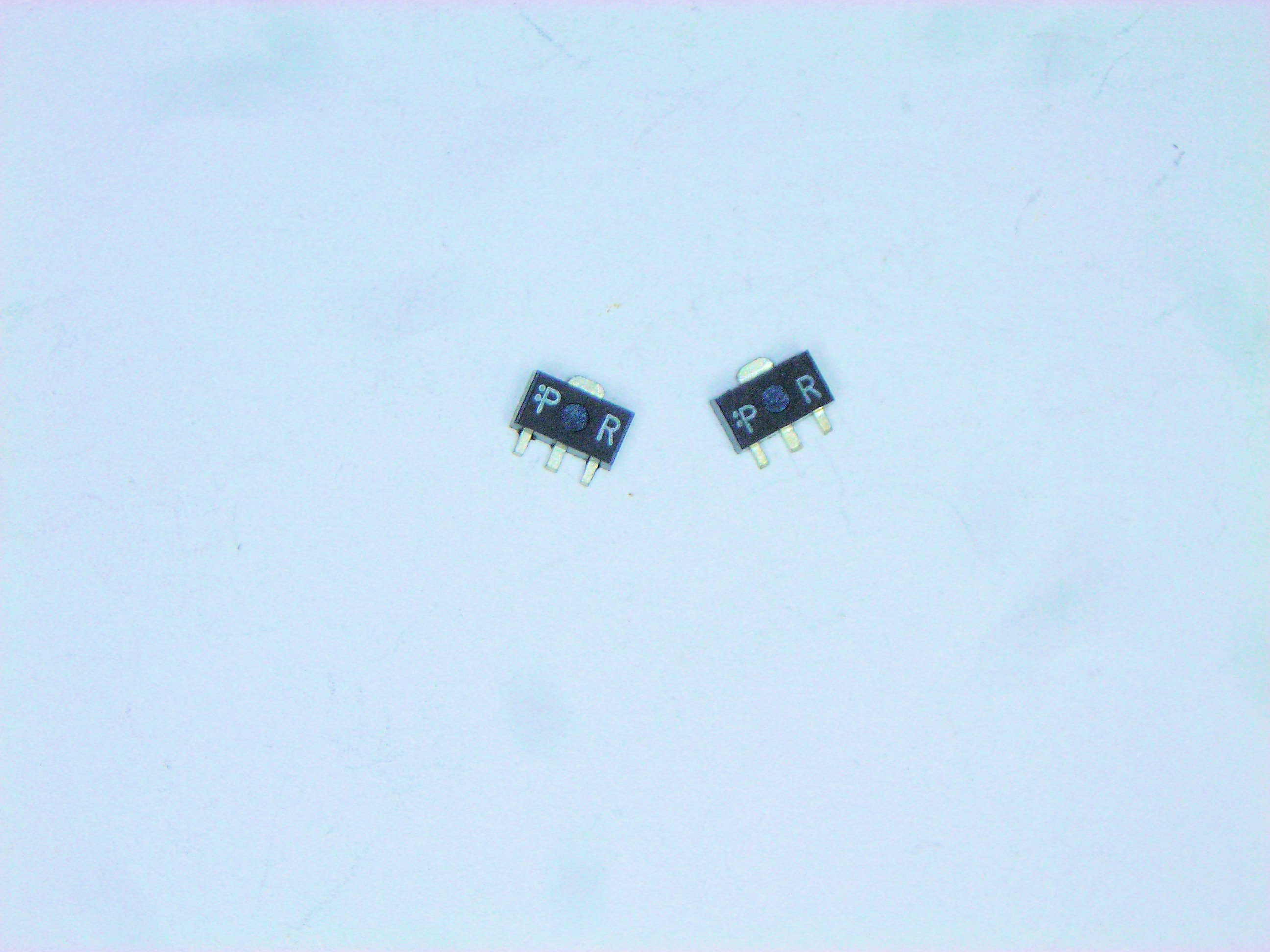 2SD1511R                   SMD