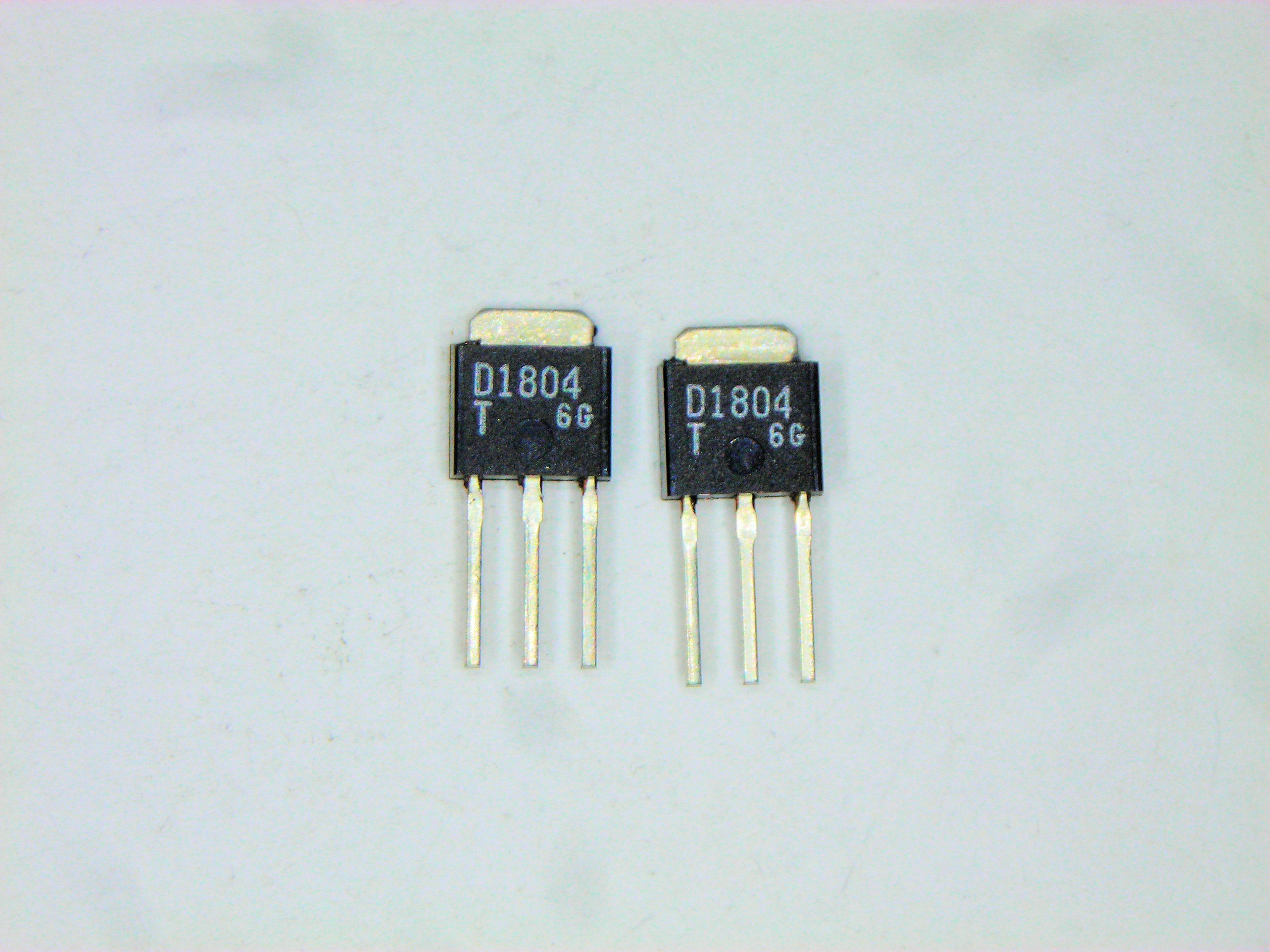 2SD1804 ALT 2SD1221     TO-92F