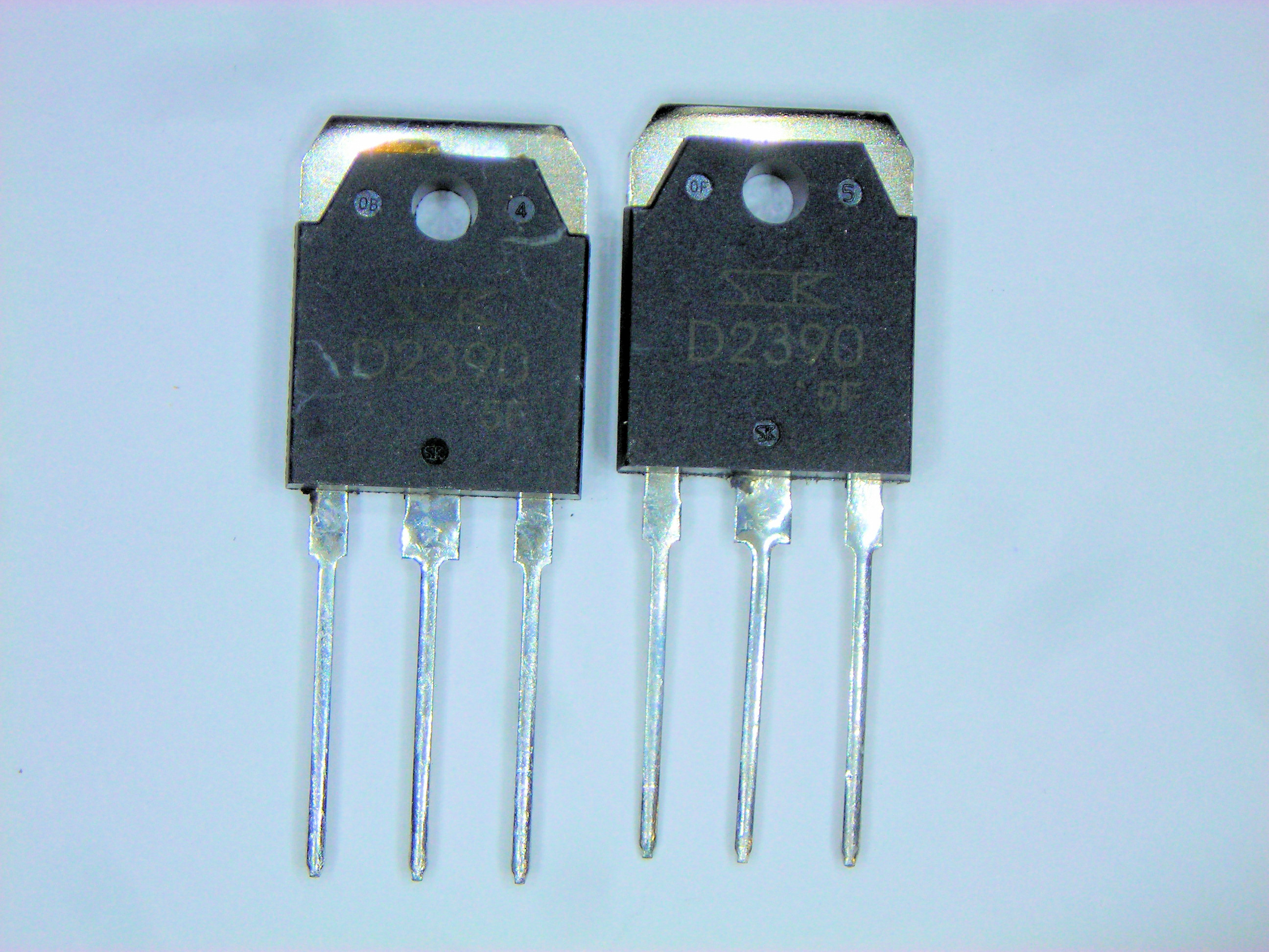 2SD2390 ALT 2SD2029     TO-3P