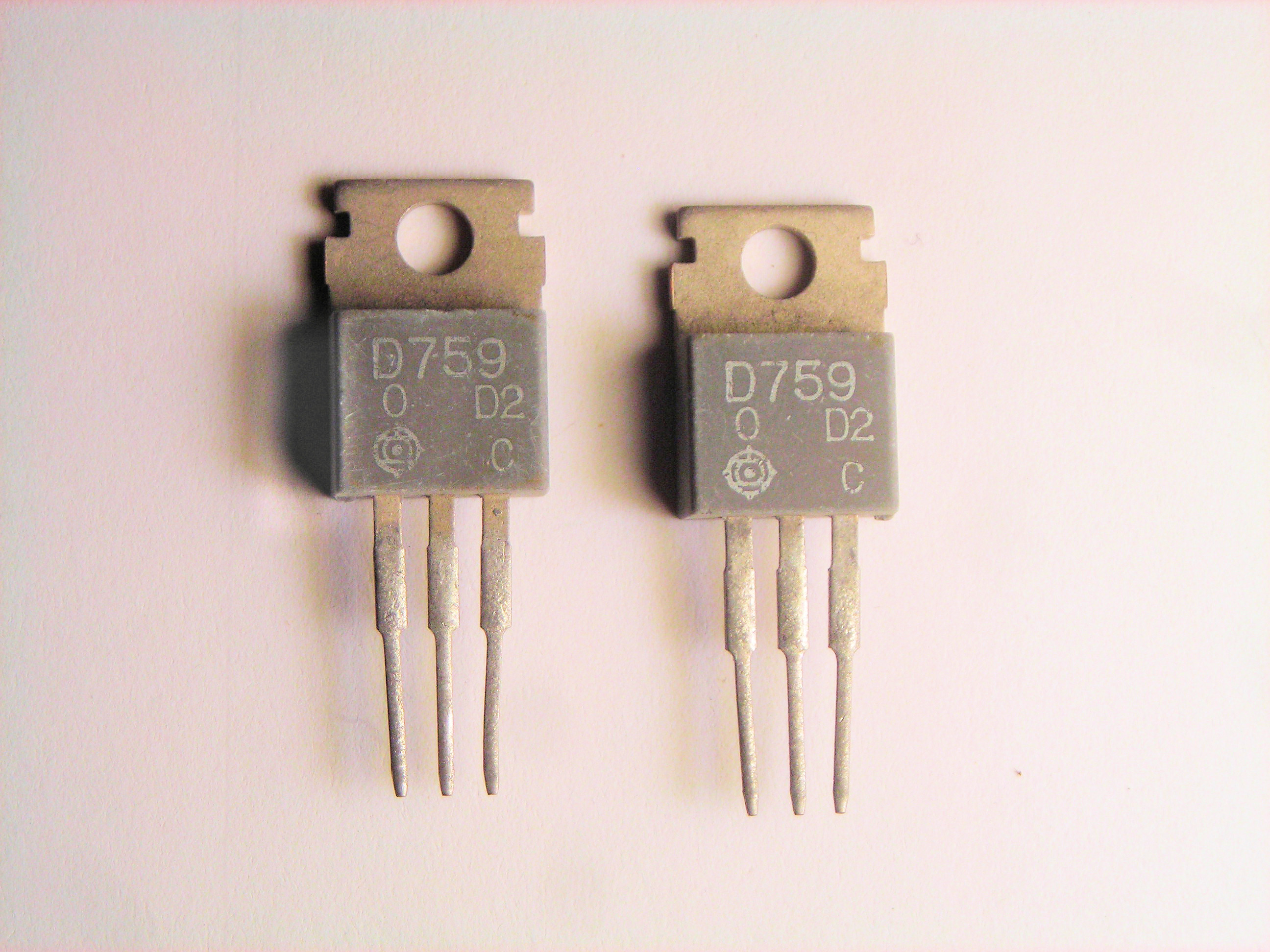 2SD759 ALT 2SD386       TO-220