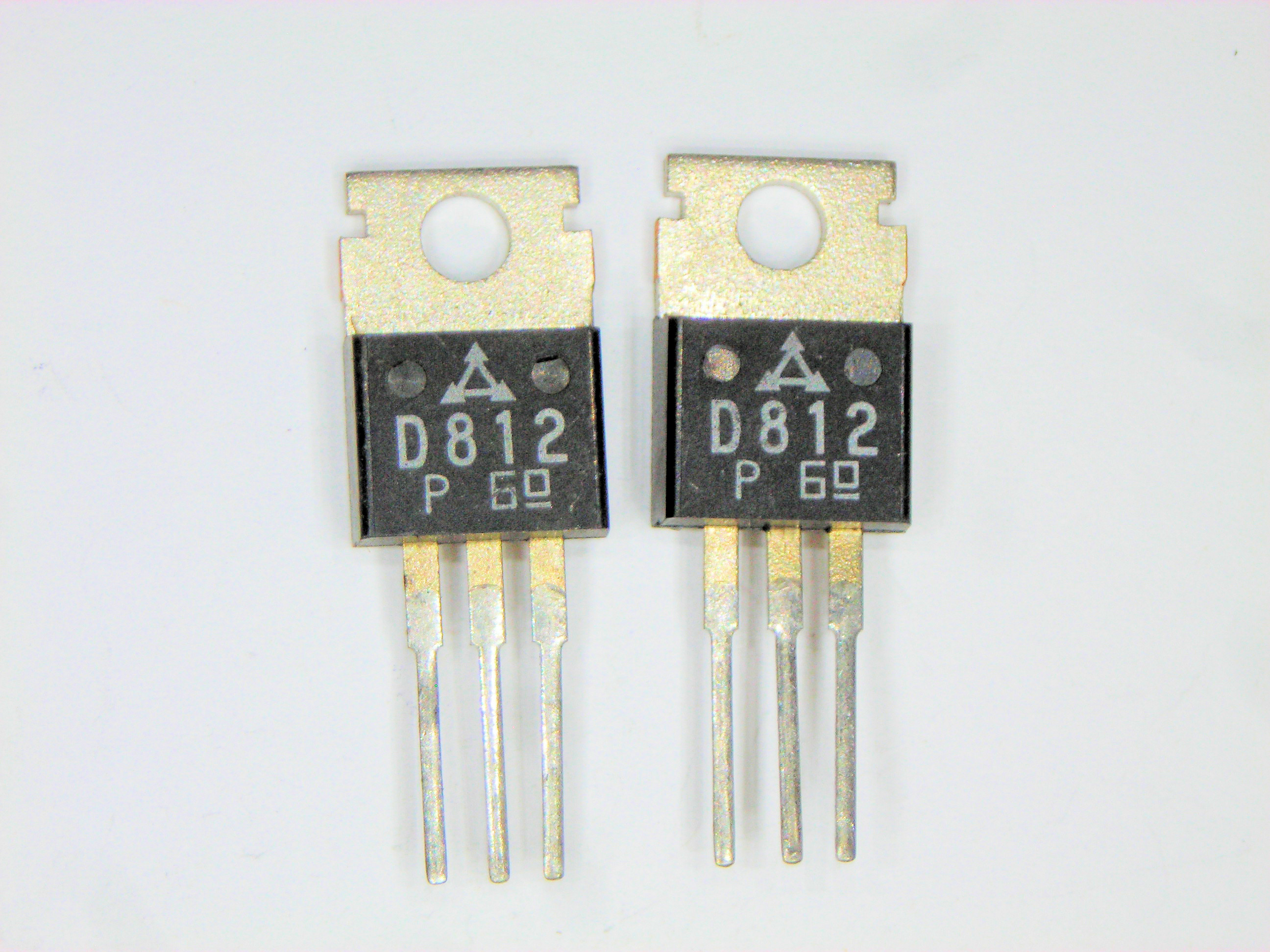 2SD812 ALT 2SD613       TO-220