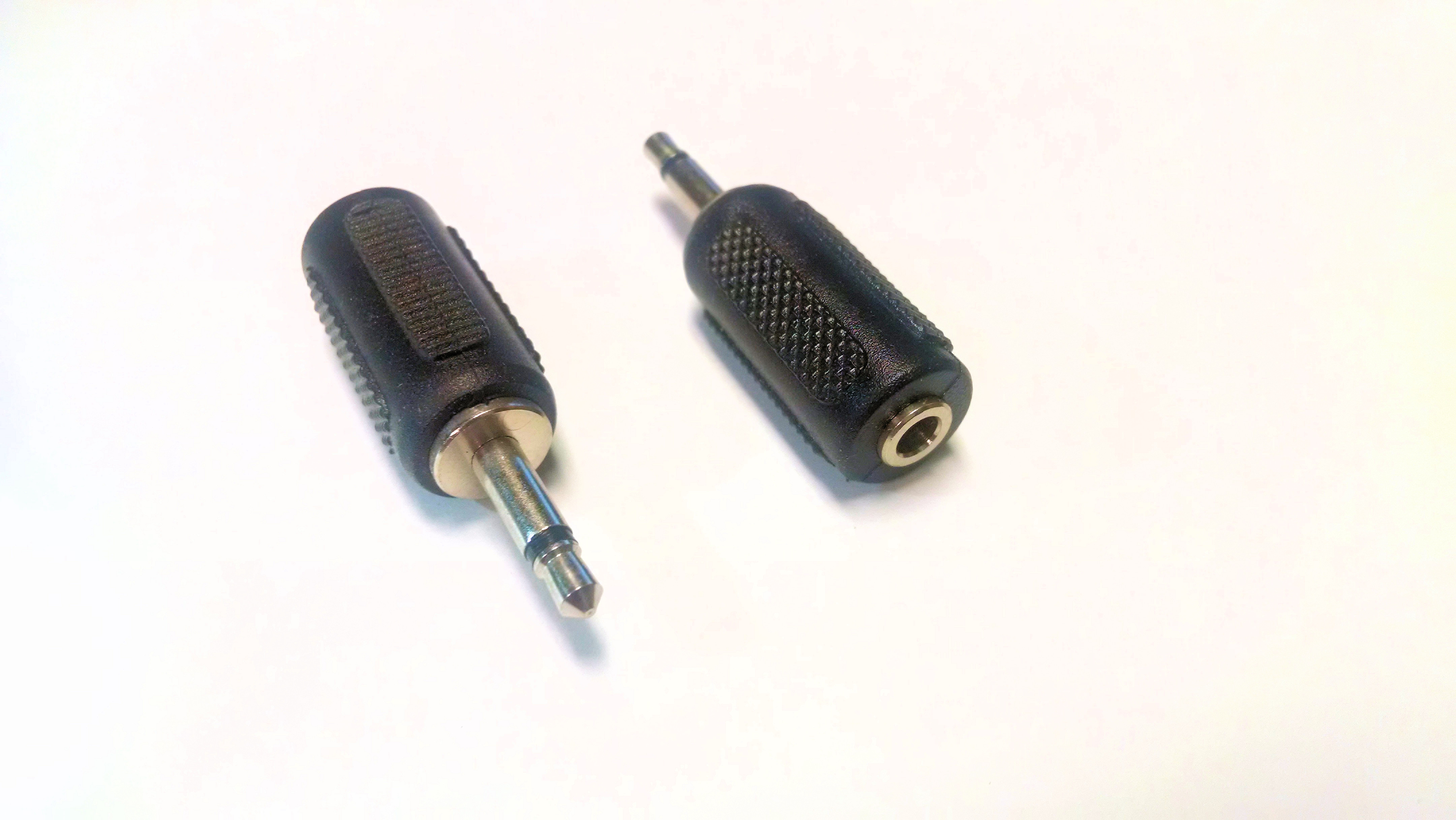 1/8" Stereo Jack to 1/8" mono Plug adaptor  4K2-100