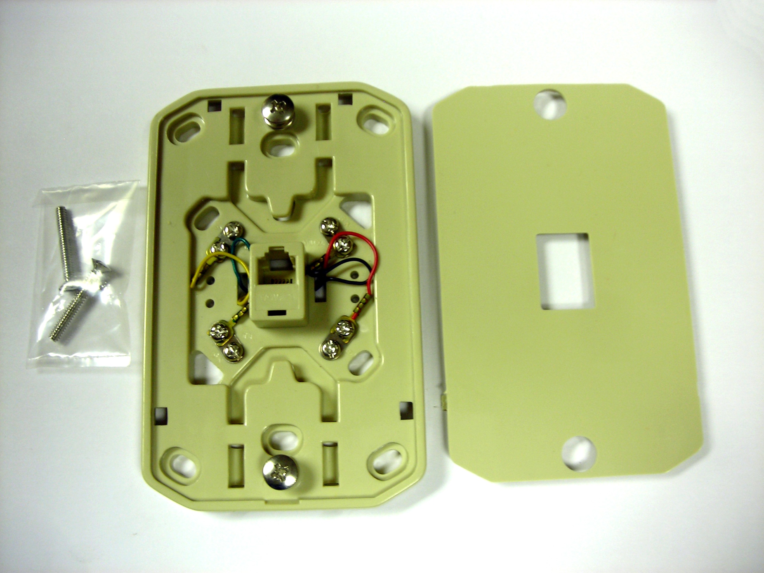 Telephone wall Jack Flush type  Color Ivory RJ-14 with 2 posts CEI 7J2-110