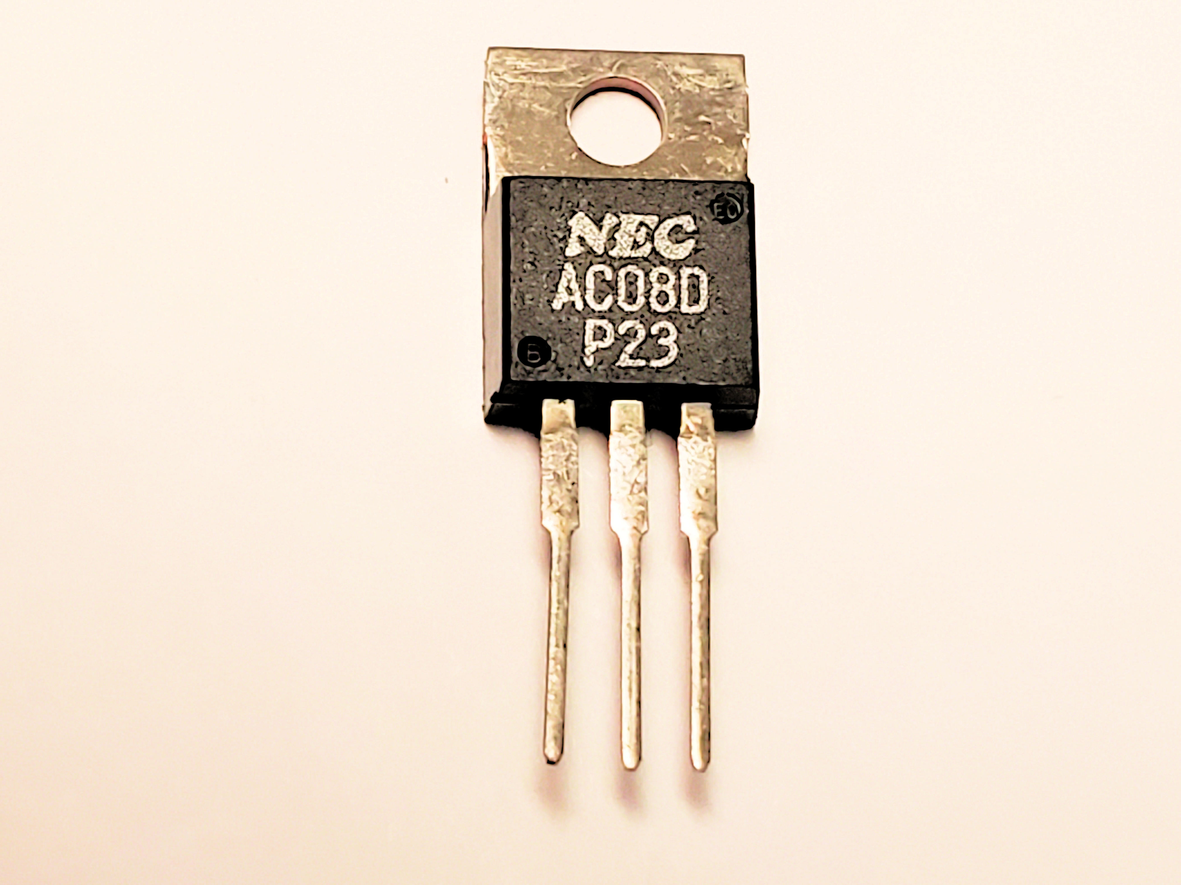 AC08D  400V 8A TRIAC  TO-220