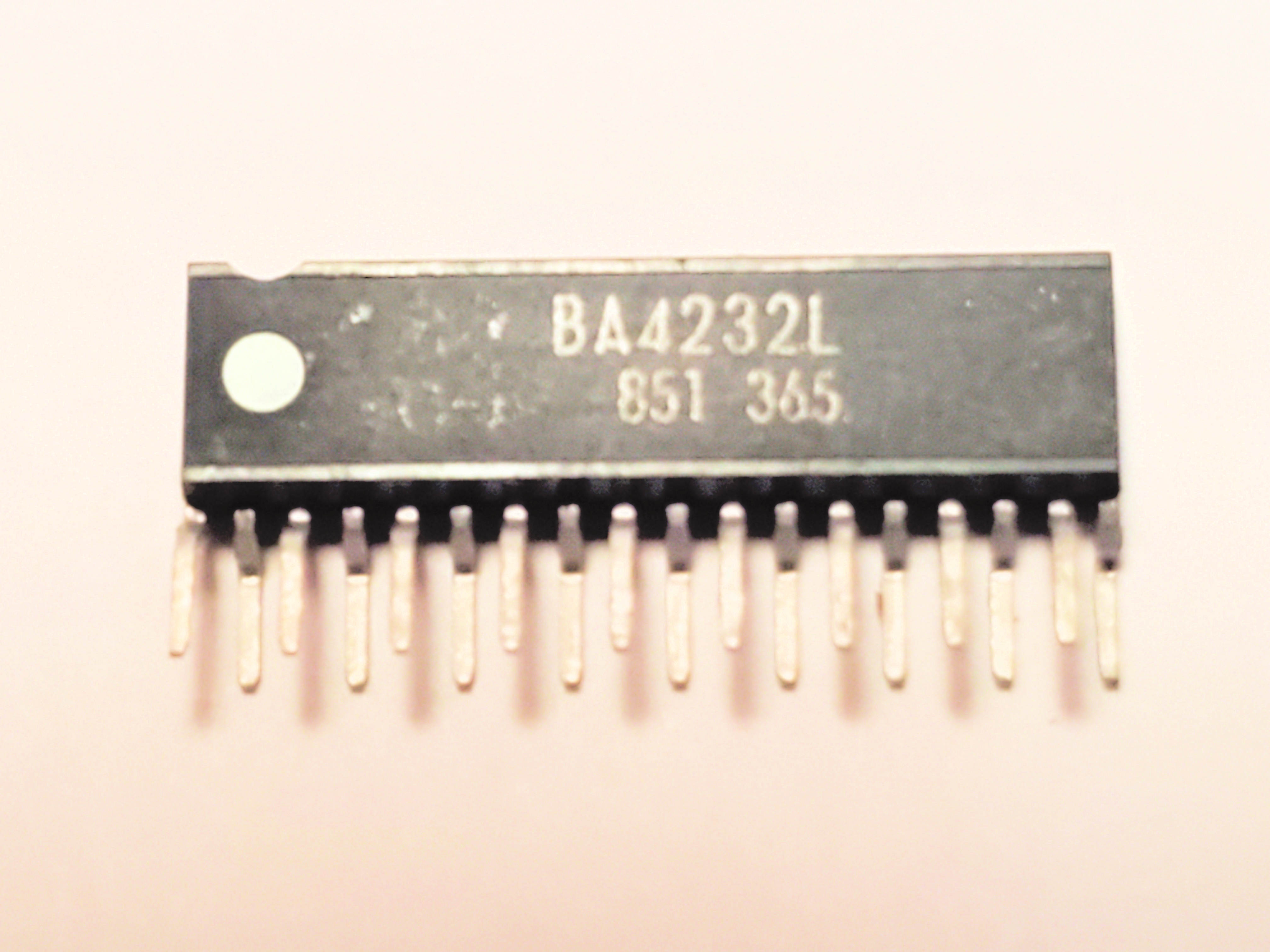 BA4232L           18P ZIP