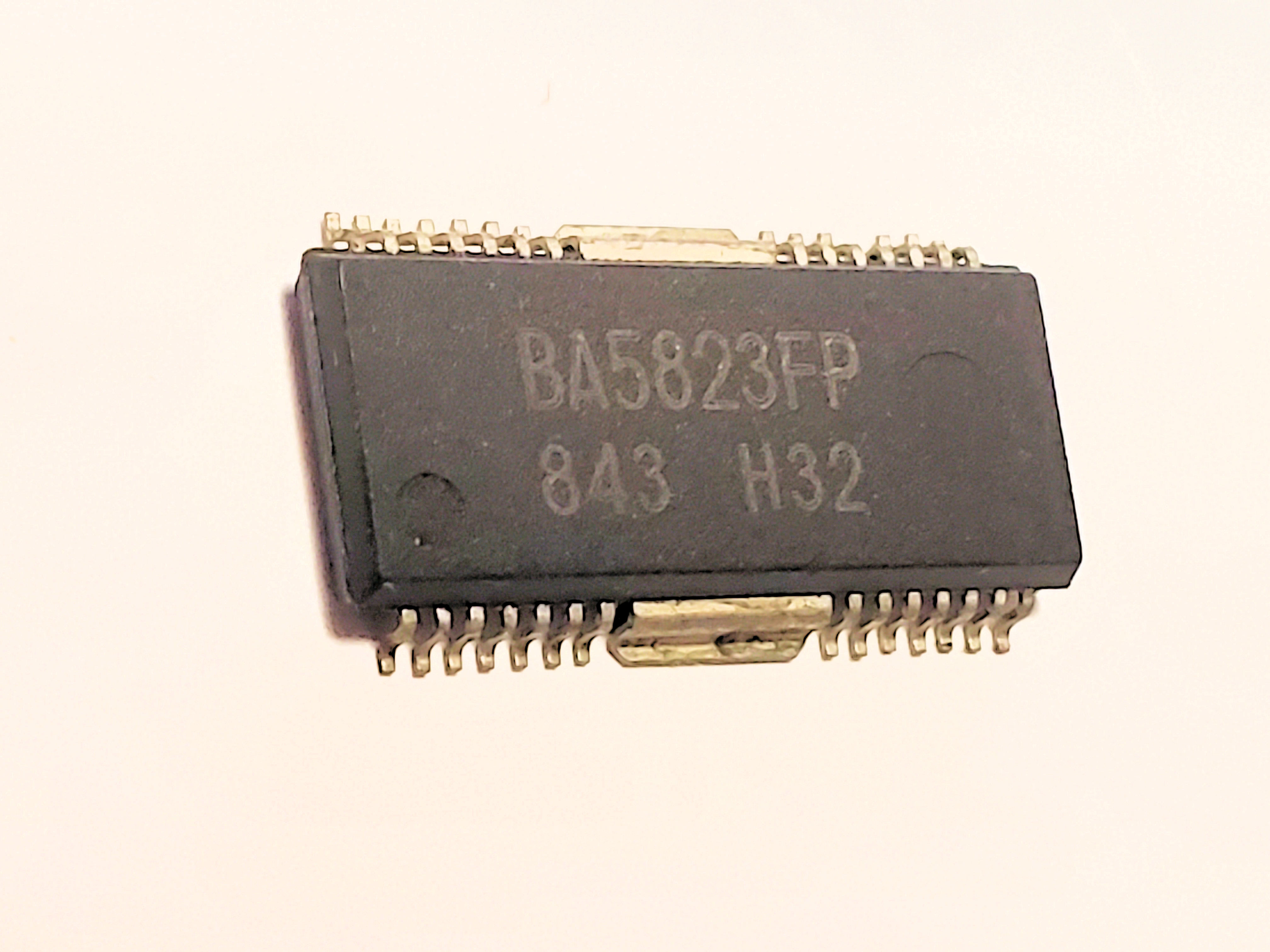 BA5823FM         28P SMD