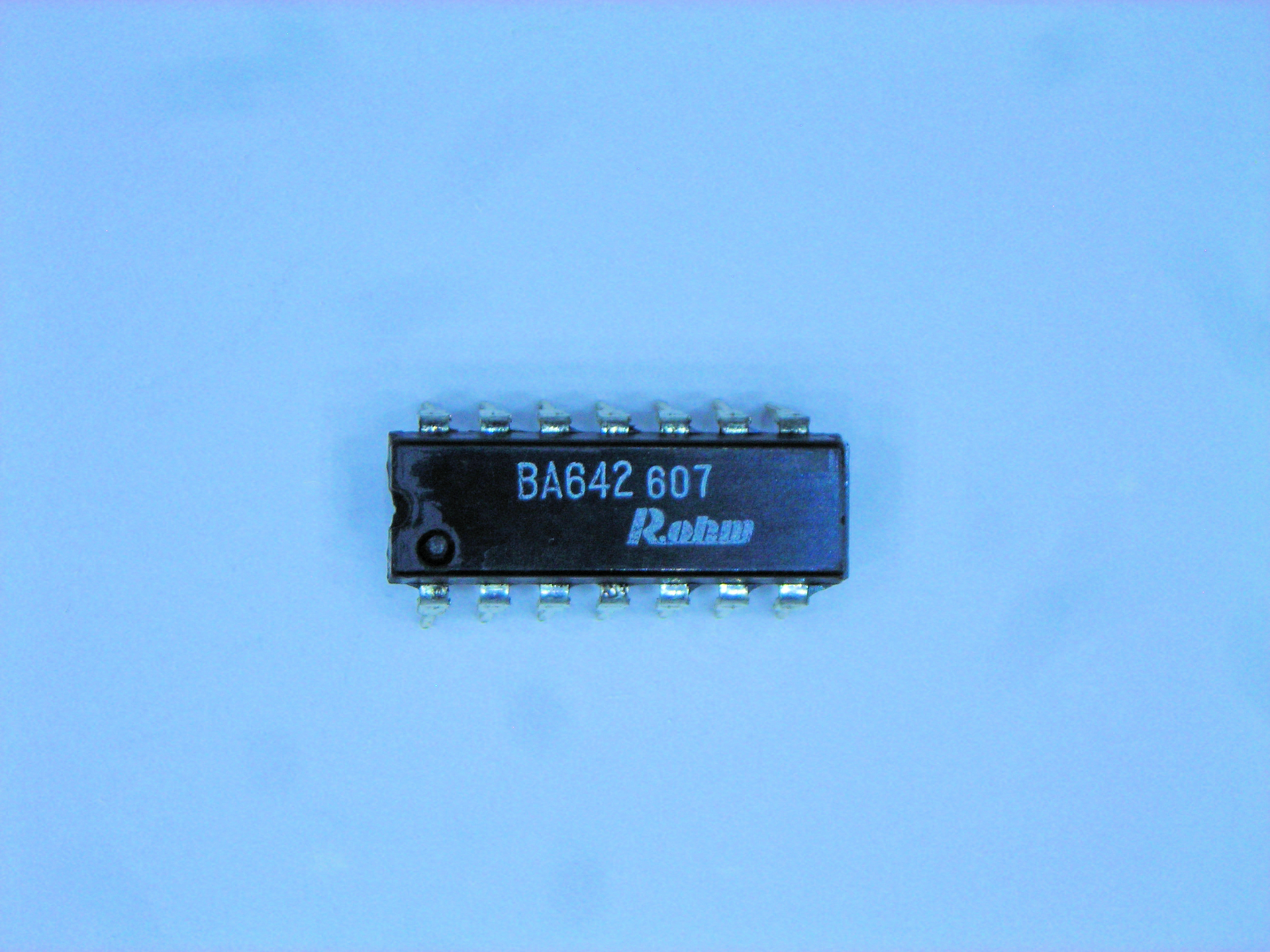 BA642            14P DIP