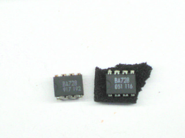 BA728             8P DIP