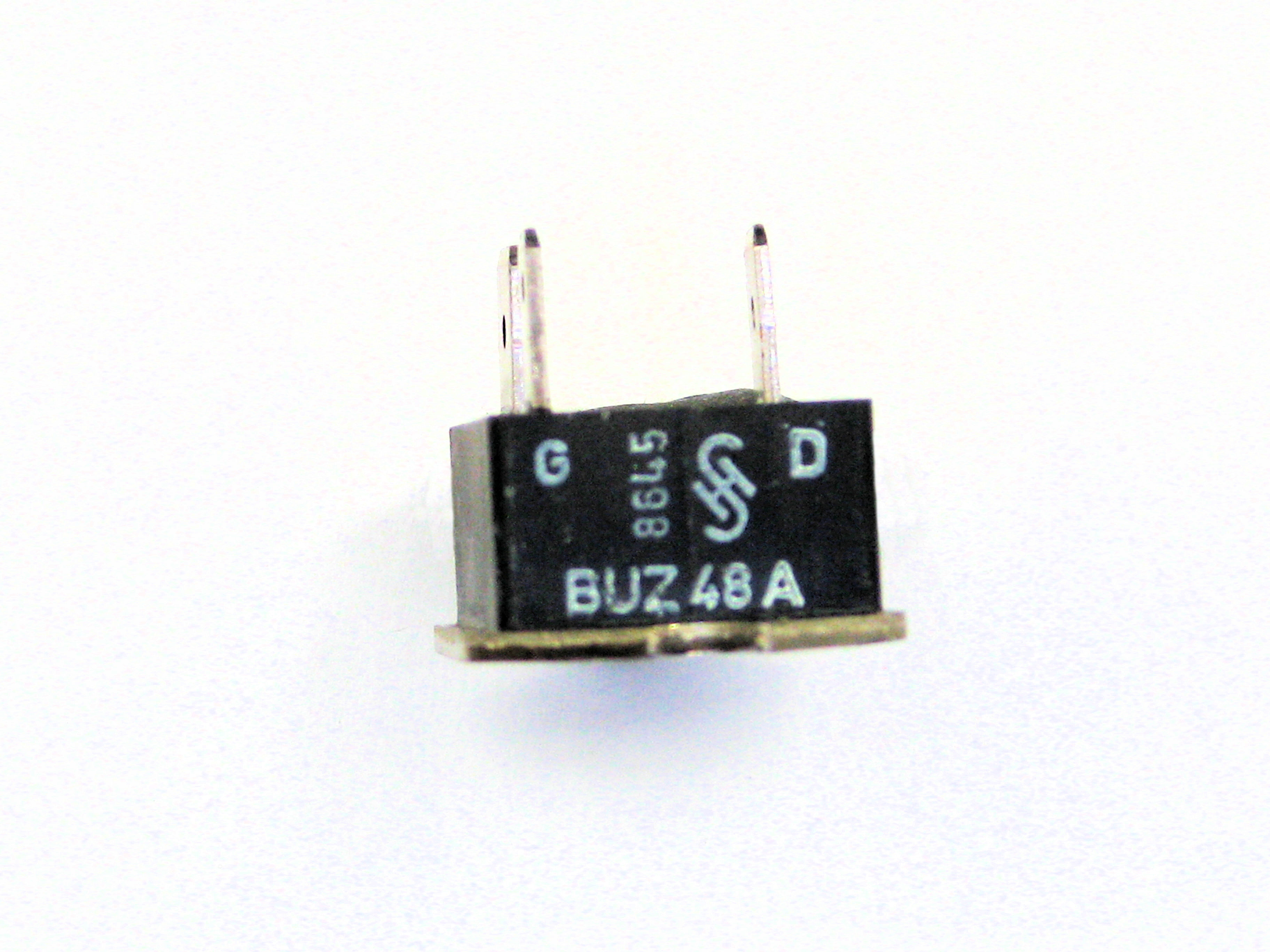 BUZ48A    FLAT TO-3P