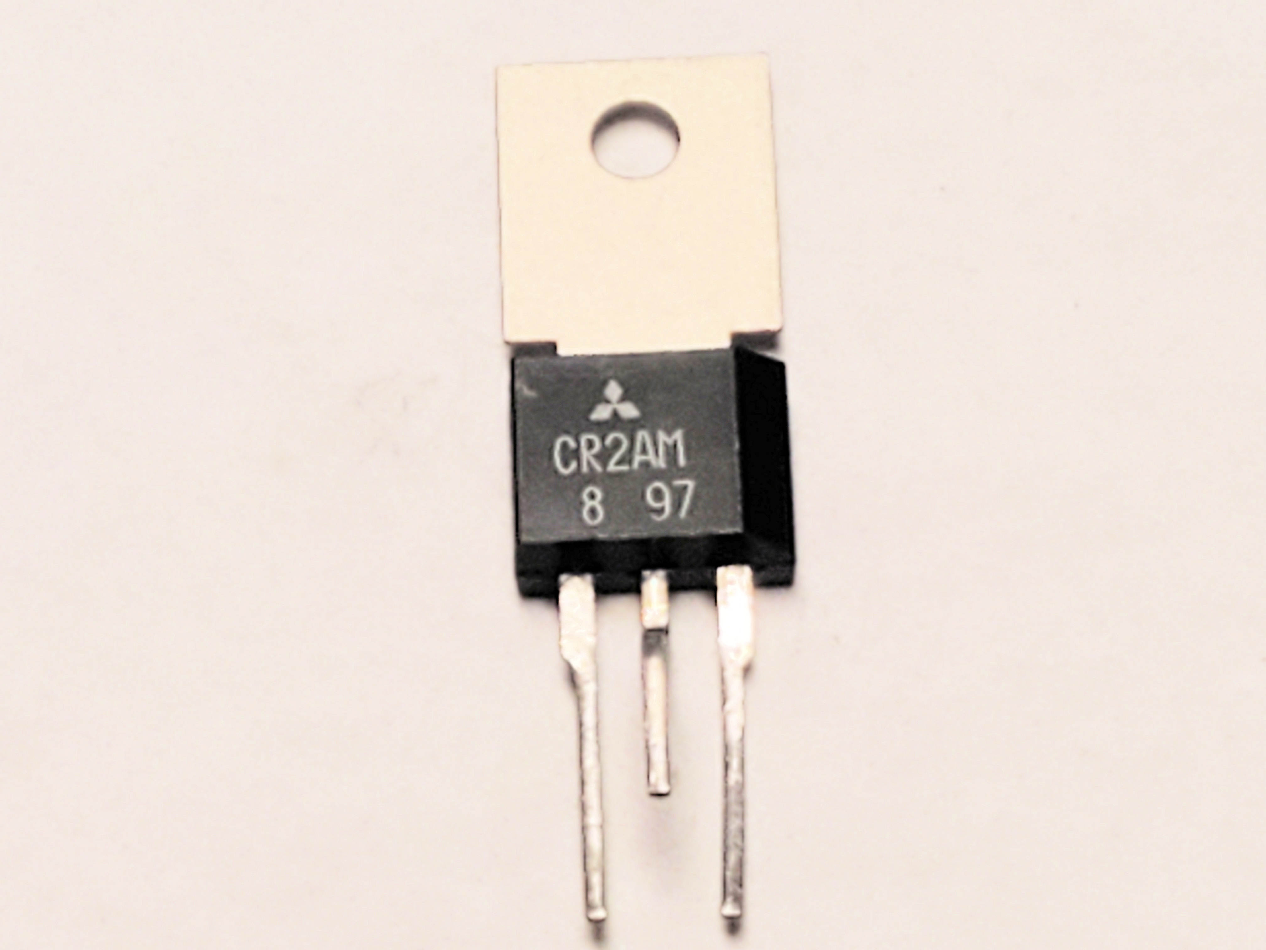 CR2AM-8   Triac  TO-202