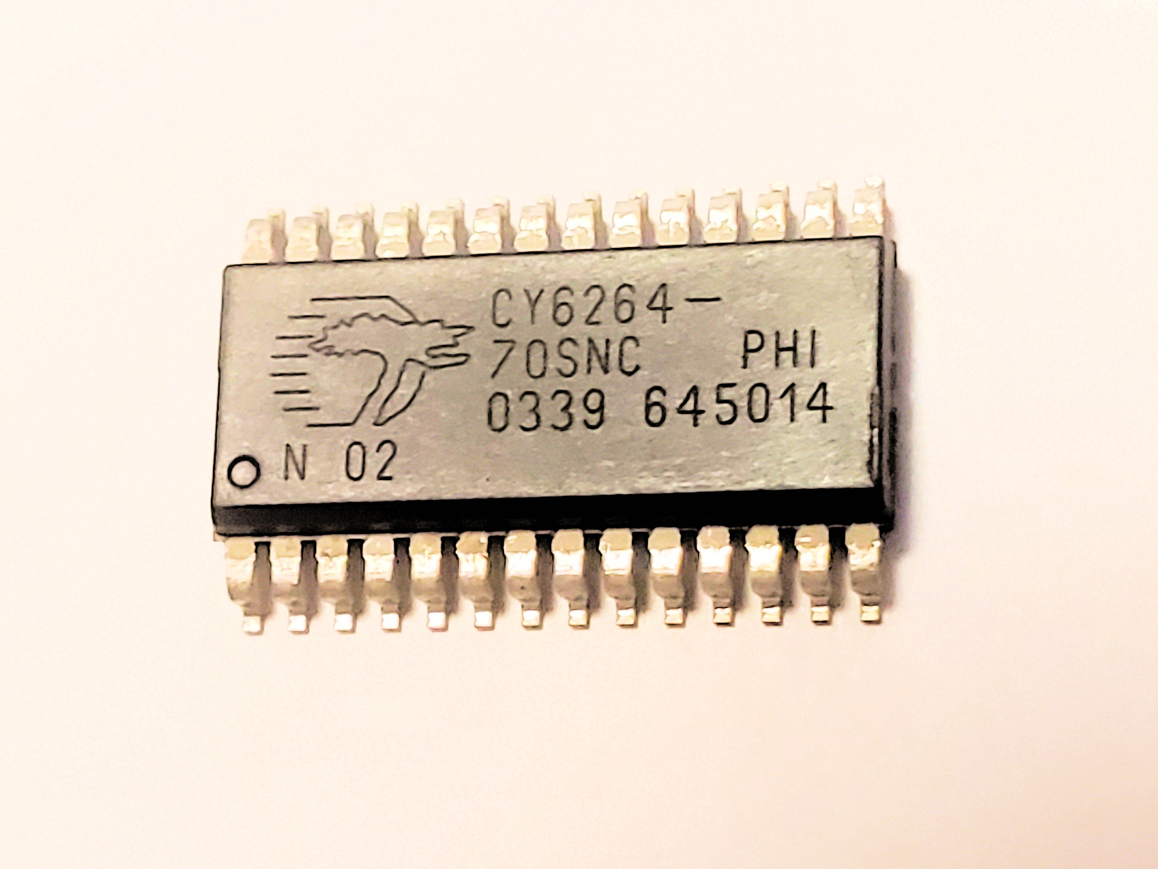 CY6264-70SNC           28P SMD