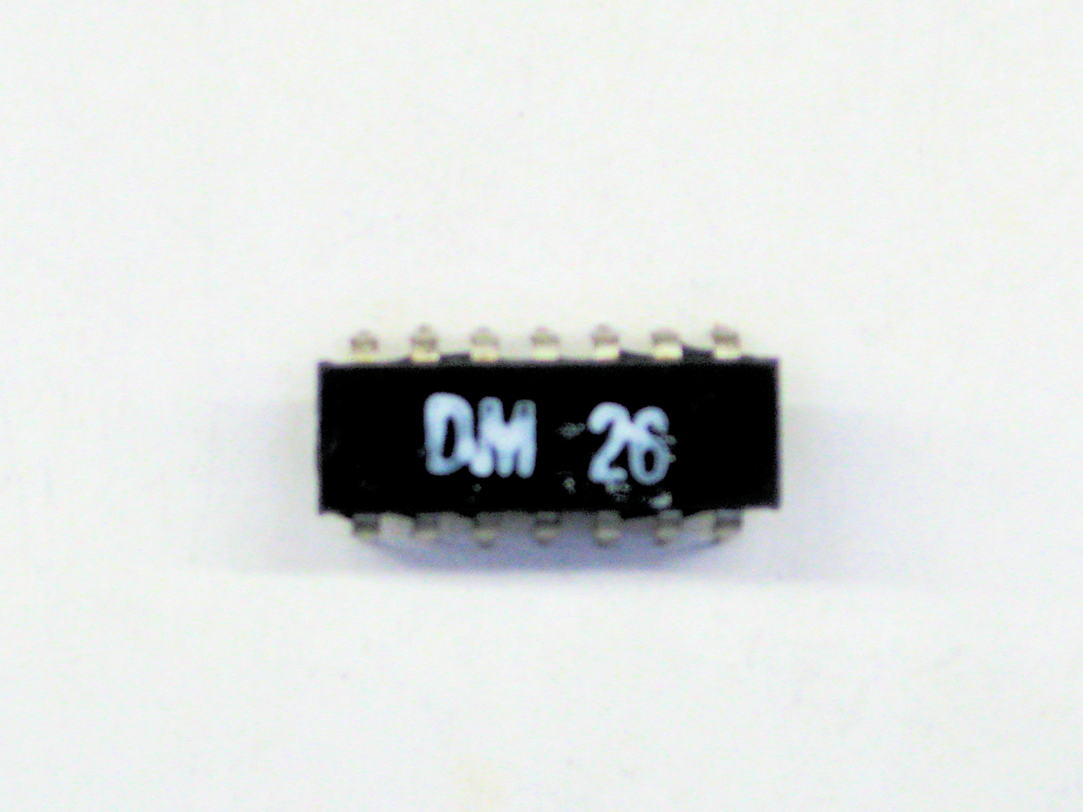 DM26       14P DIP