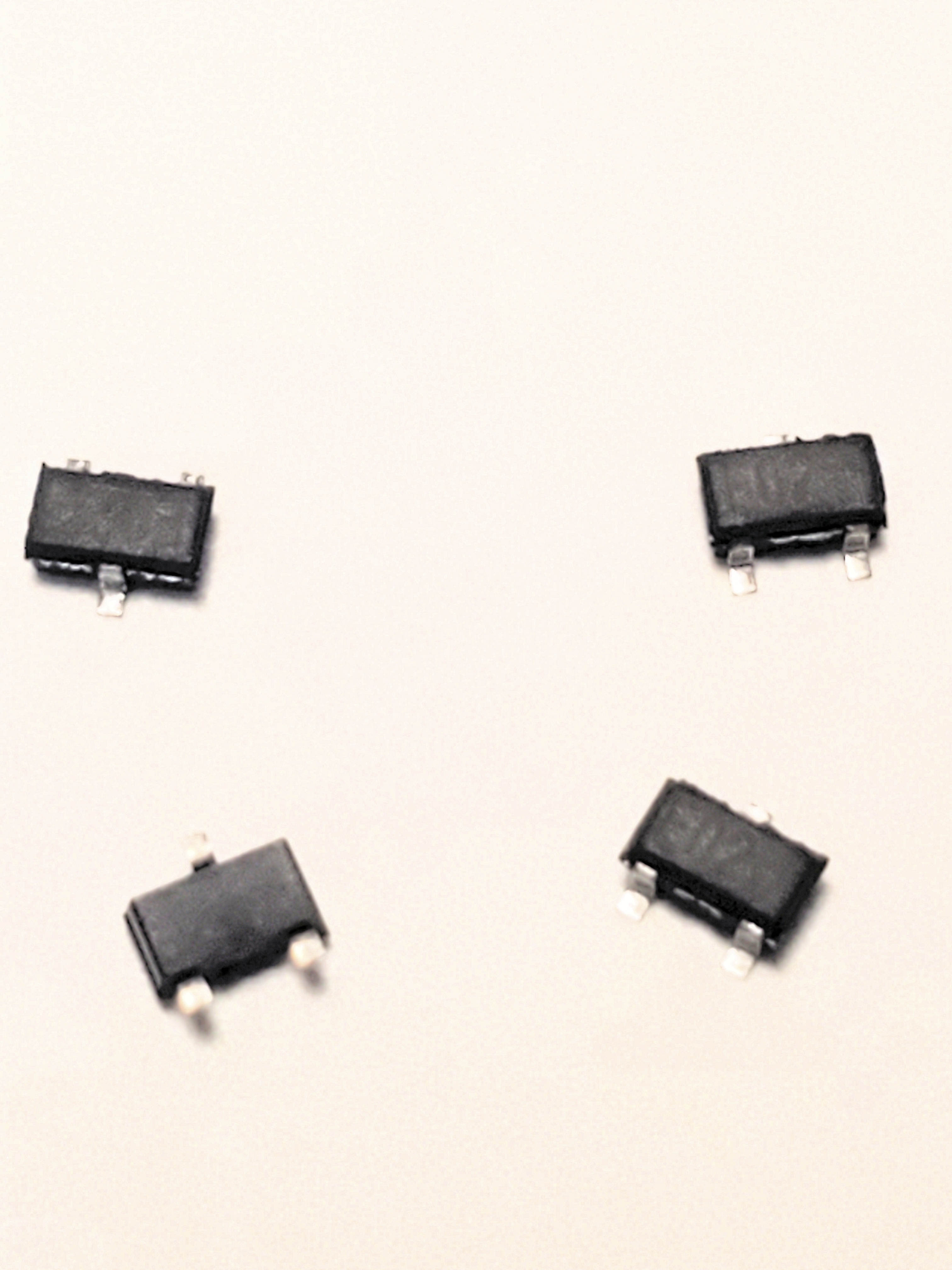 DTD123TK   SMD