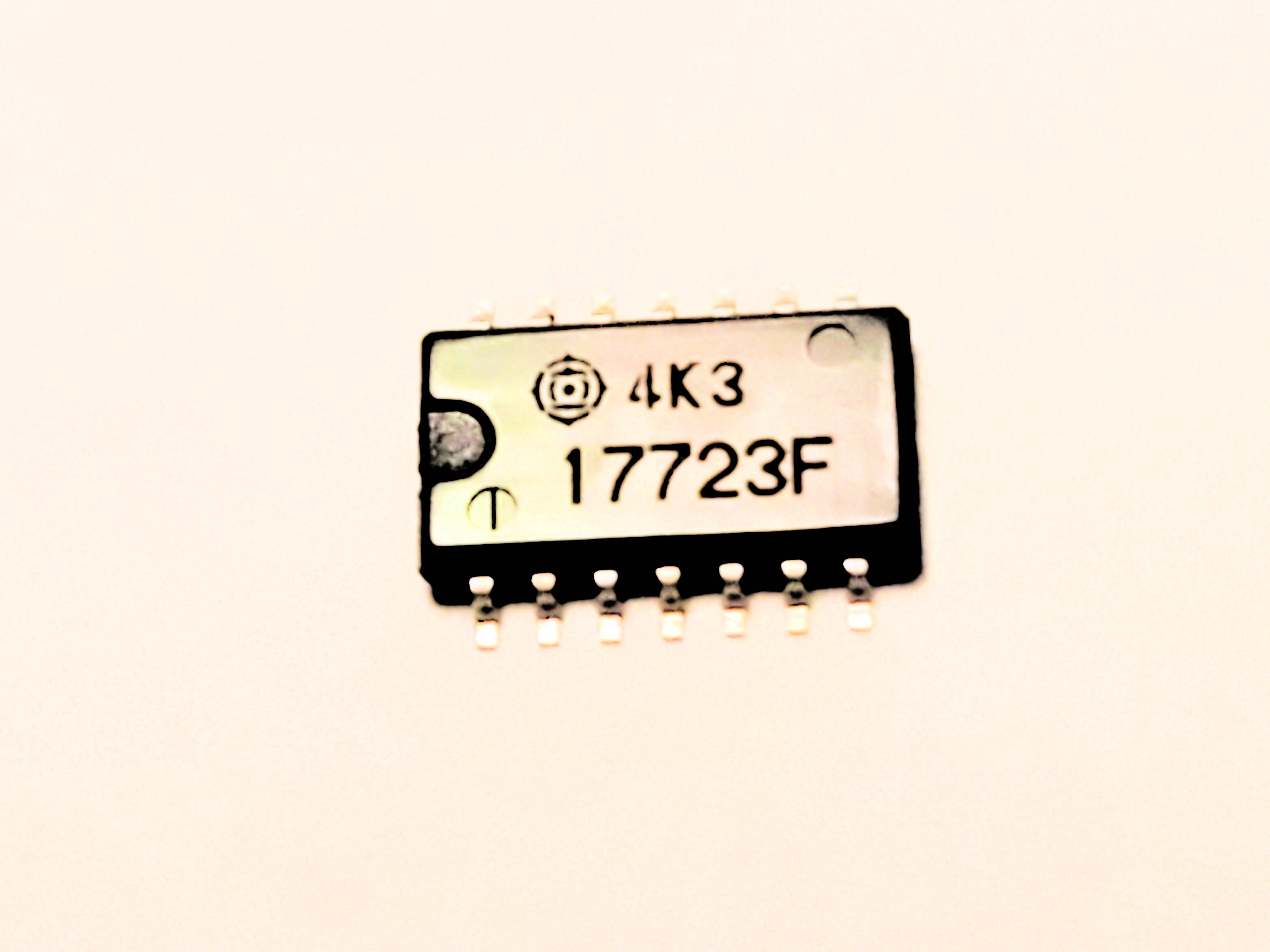 HA17723F    723  14P SMD