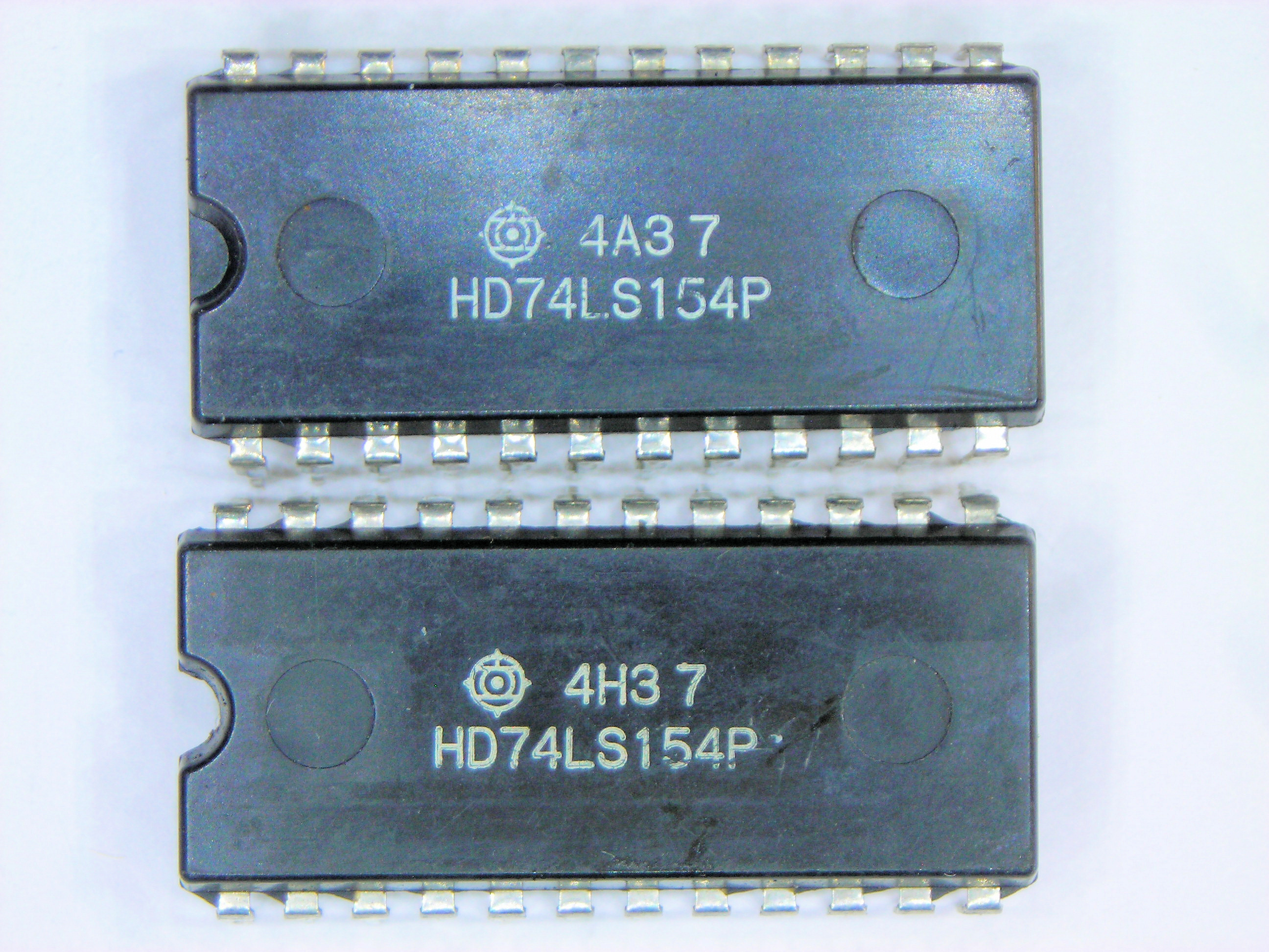 HD74LS154   74LS154    24P DIP