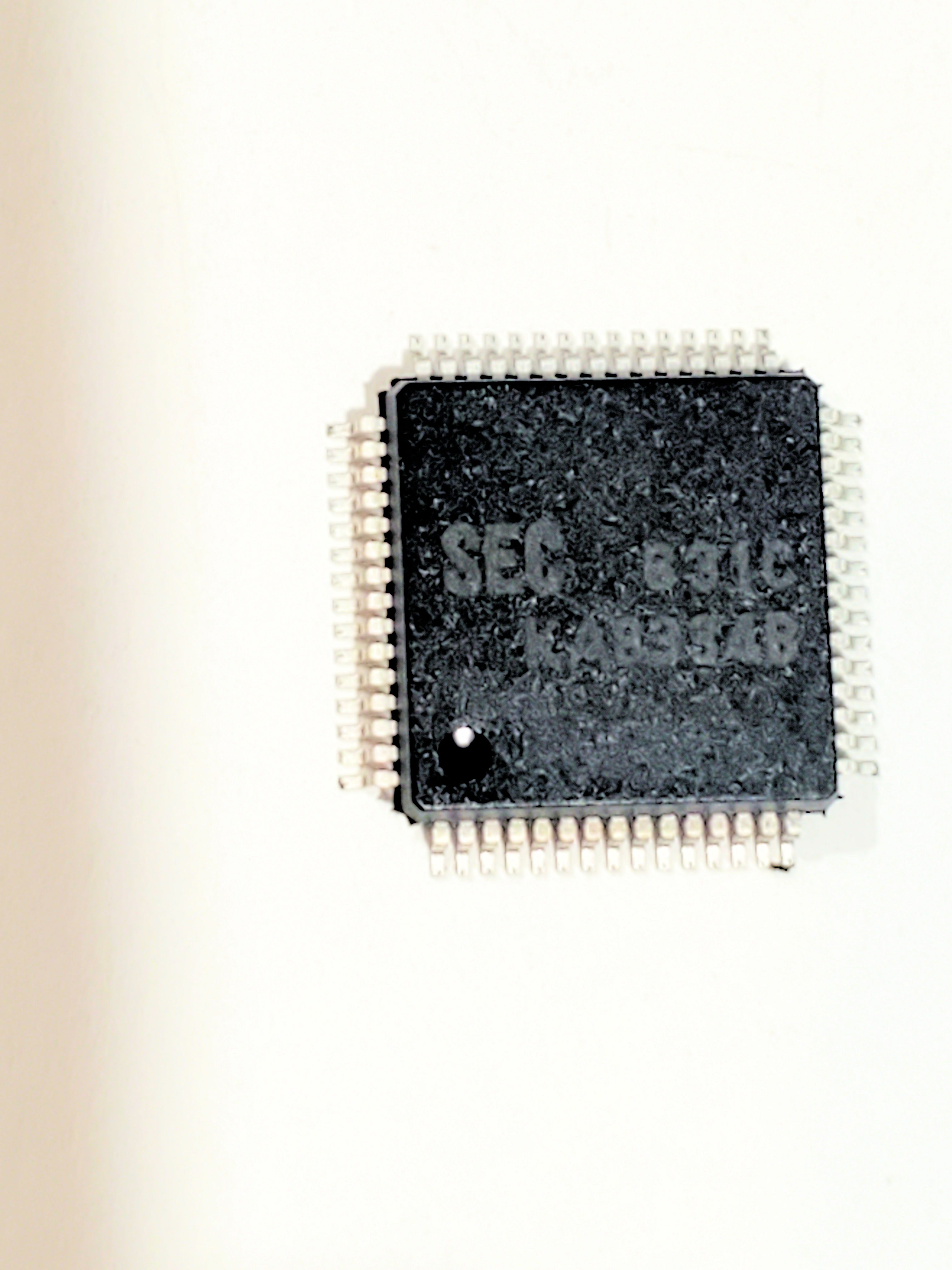 KA8334  AKA RCA 233751 60P SMD 1 pc