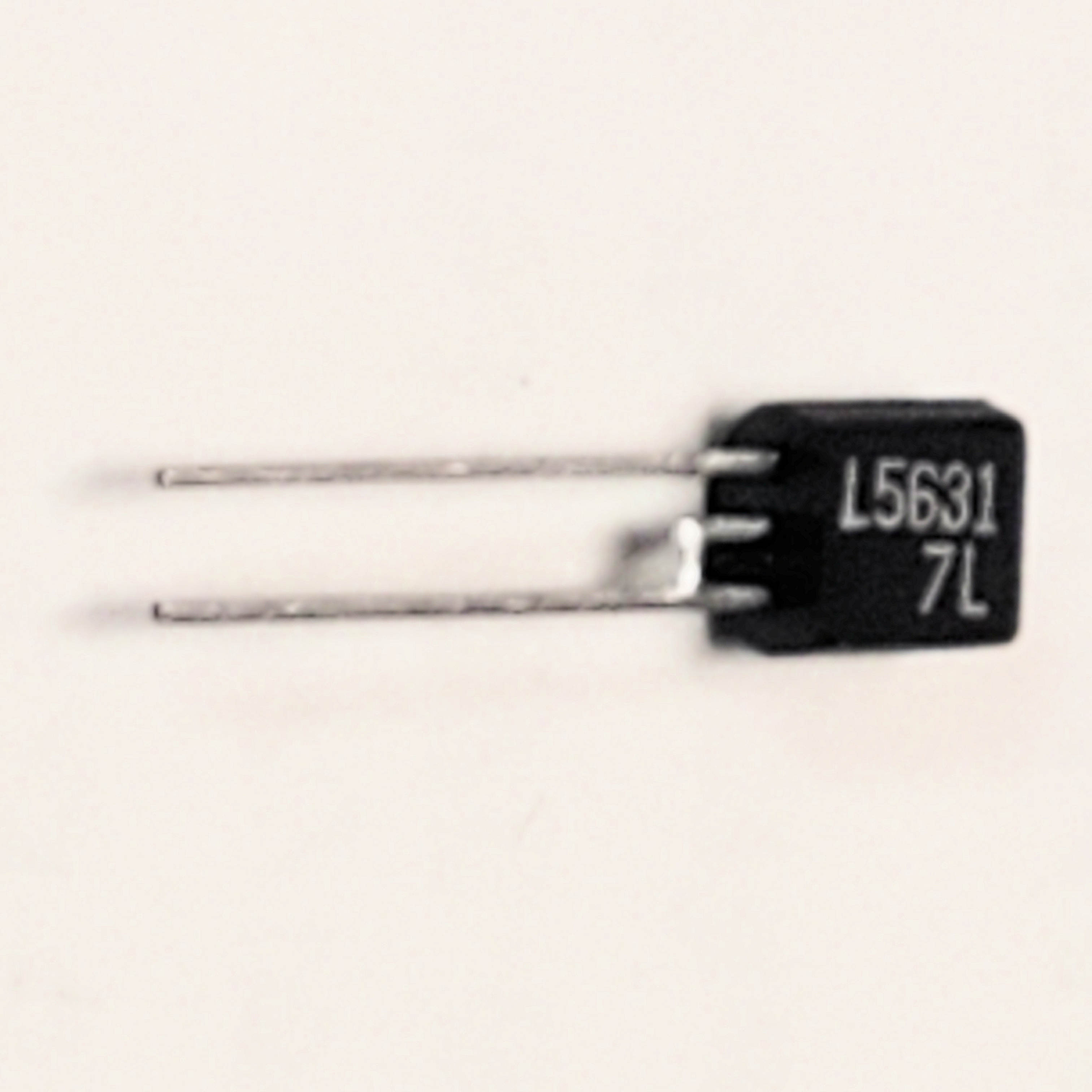 L6531 AKA ECG615P TO-92 1 pc