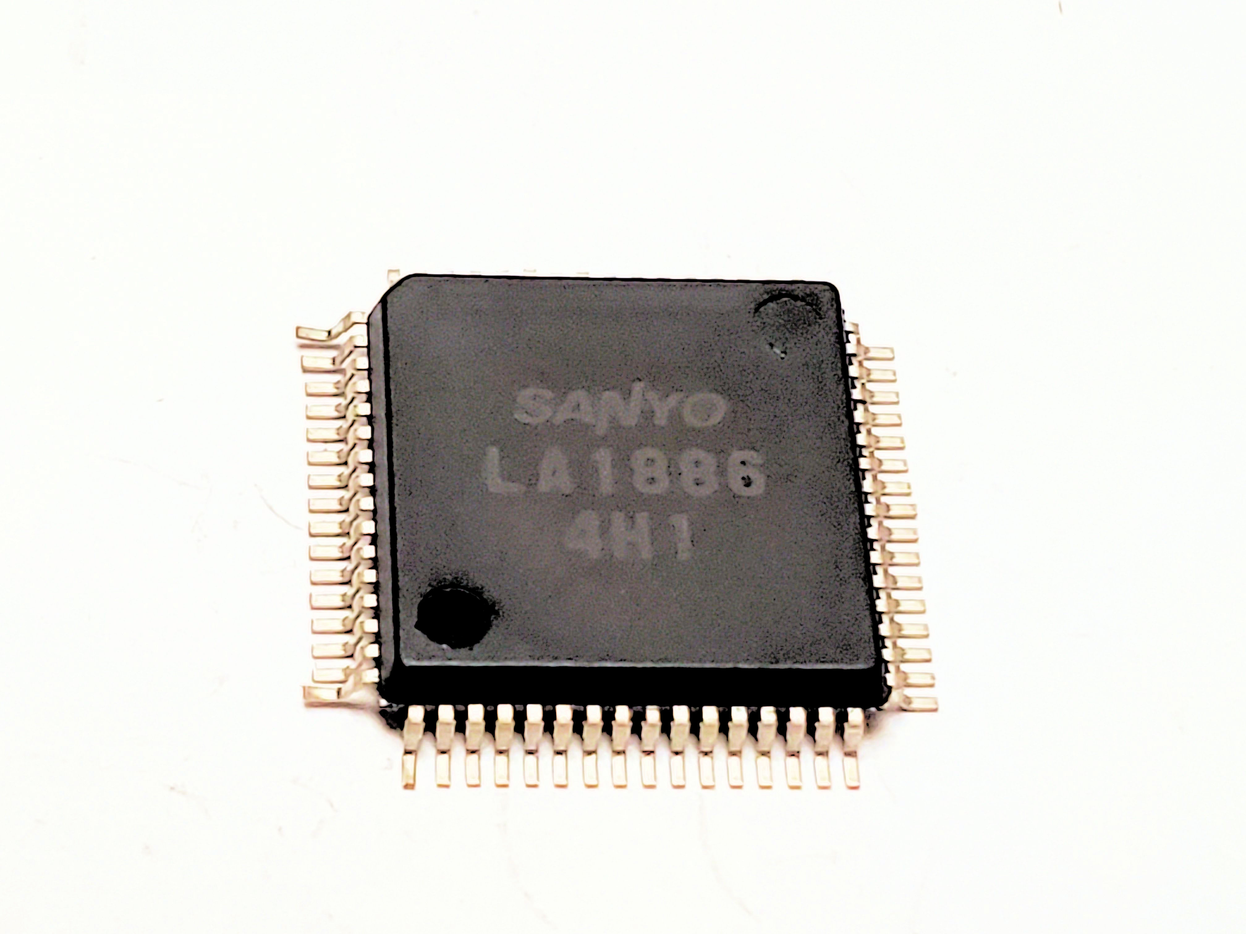 LA1886MM         64P SMD