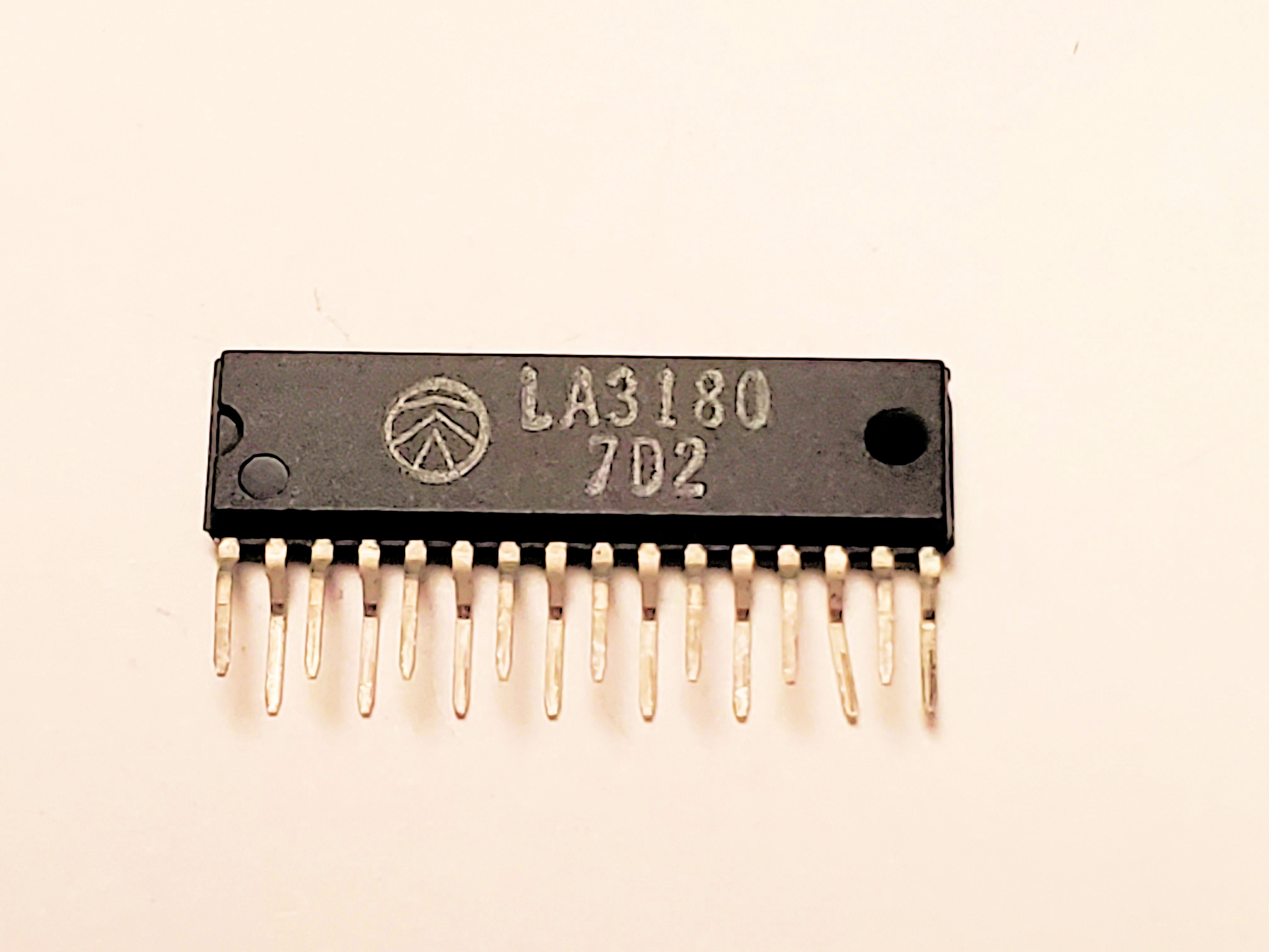 LA3180            16P ZIP