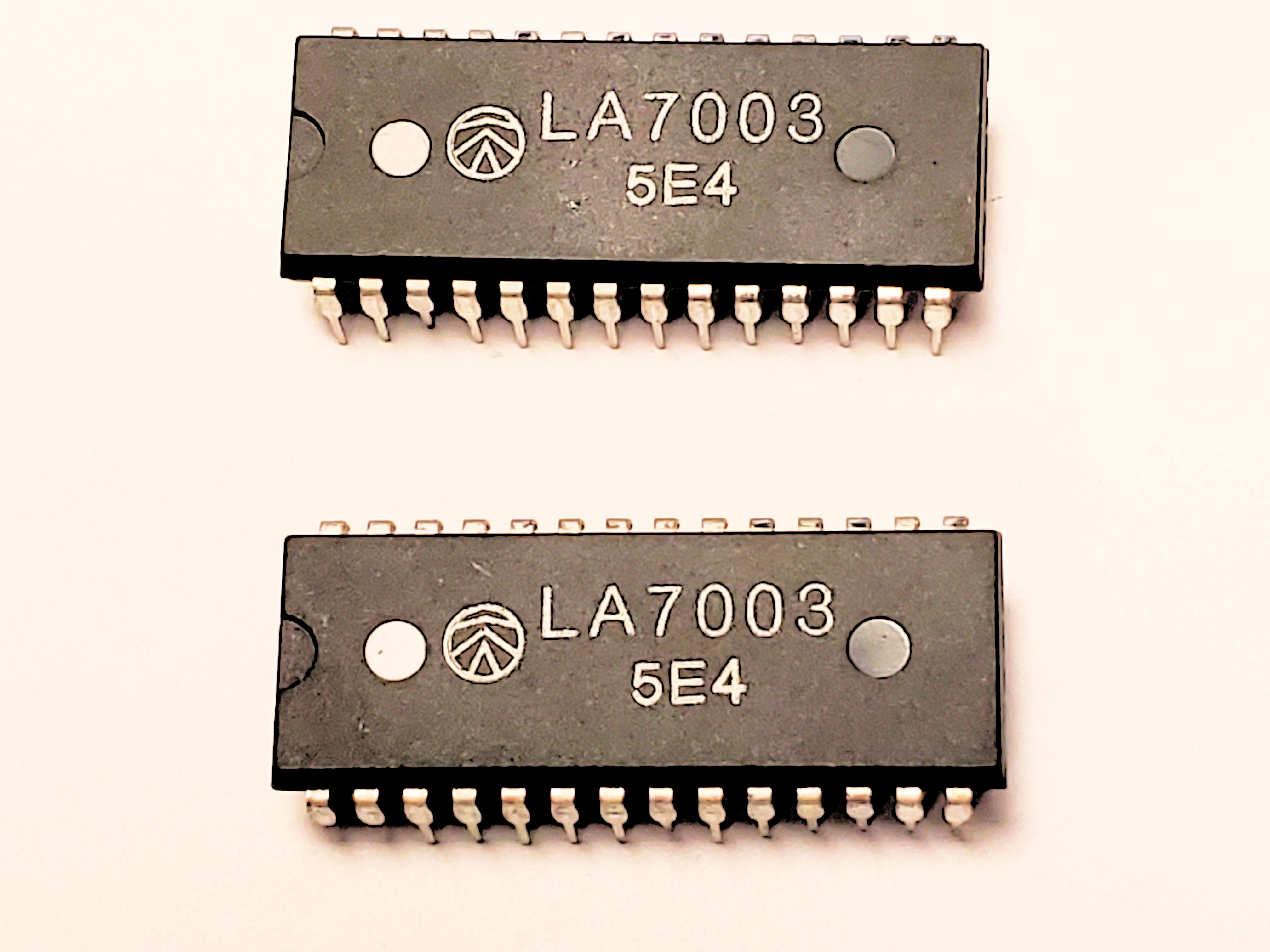 LA7003          28P DIP