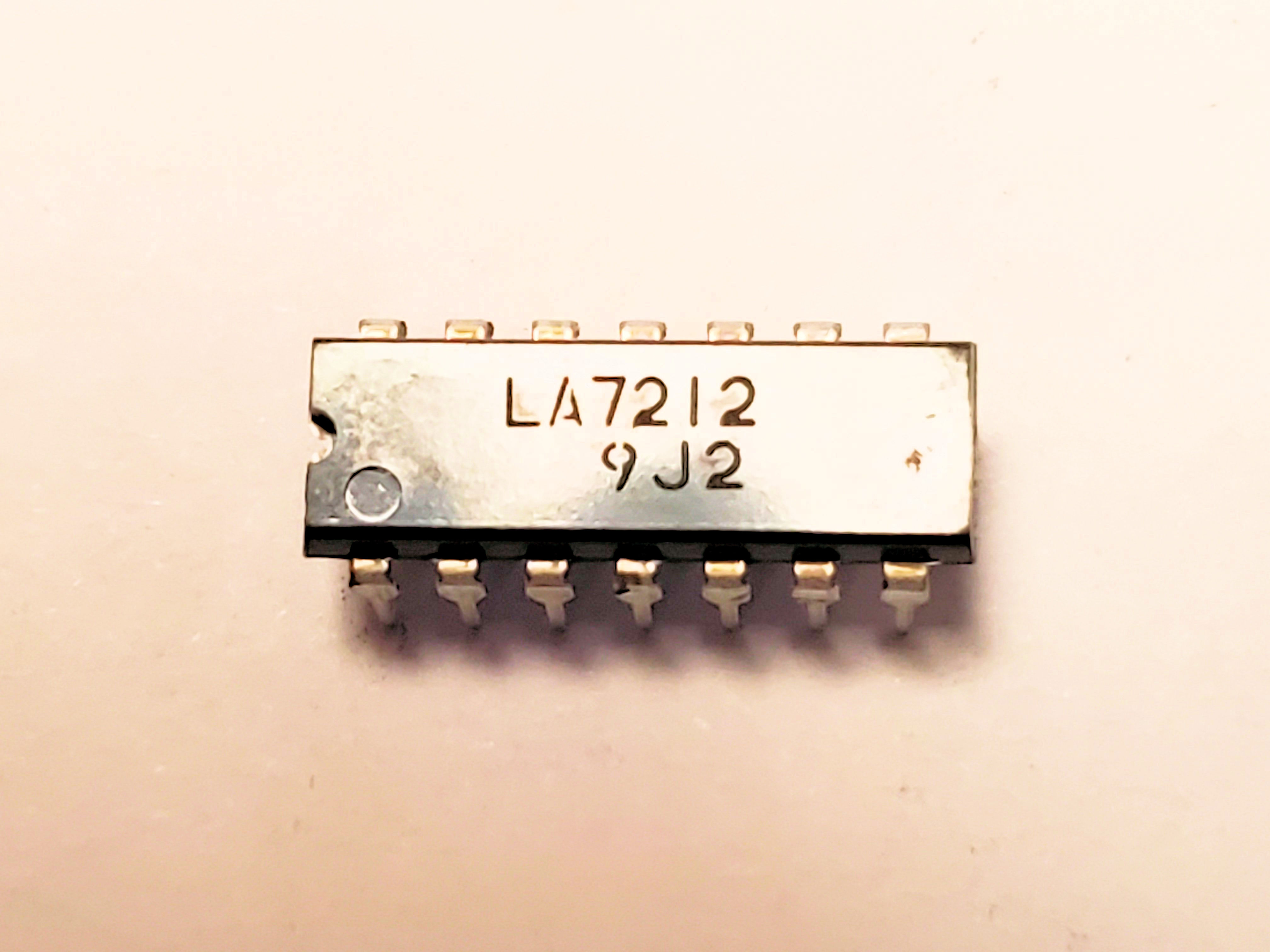 LA7212            14P DIP