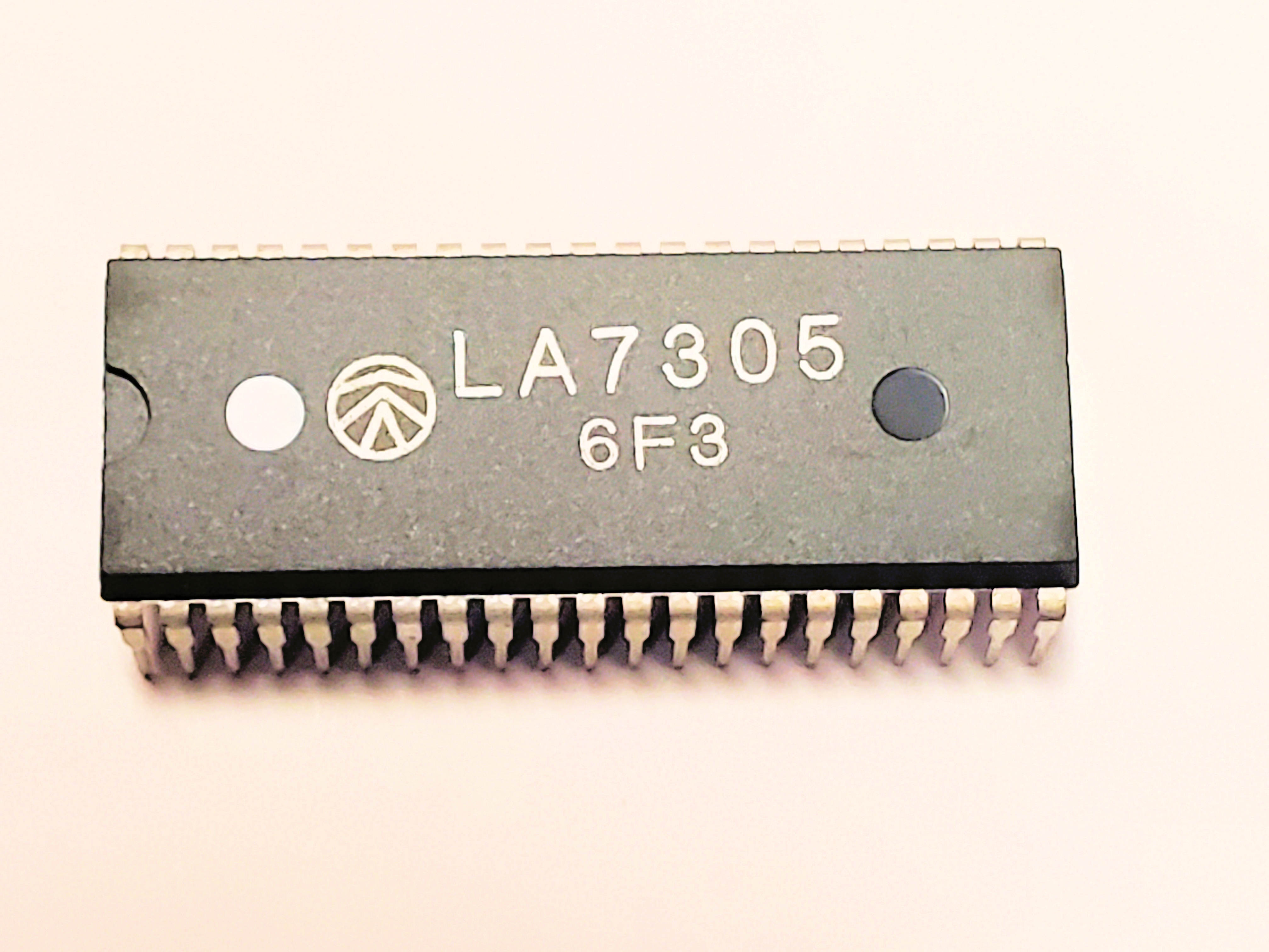 LA7305            42P DIP