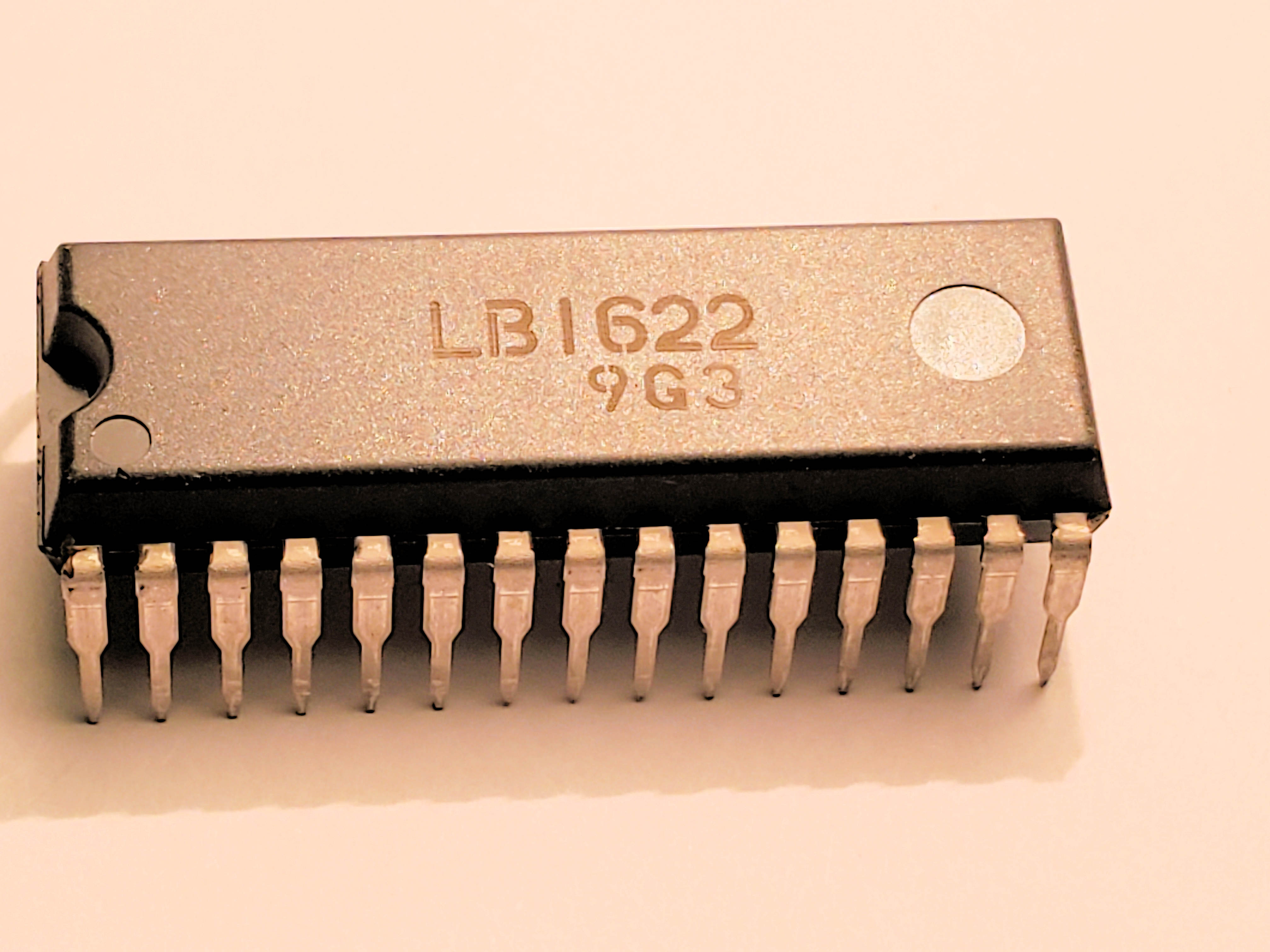 LB1622            30P DIP