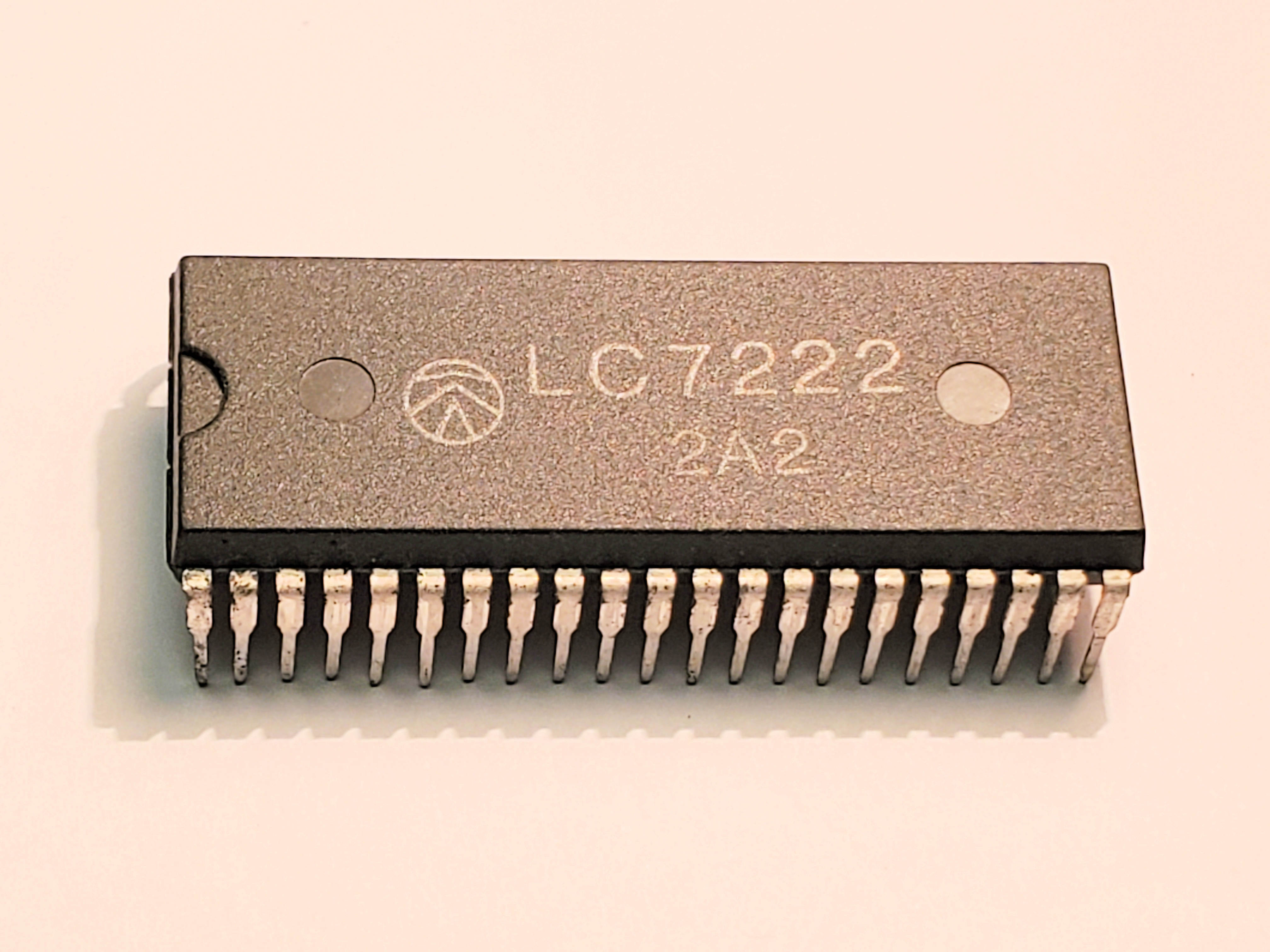 LC7222            42P DIP