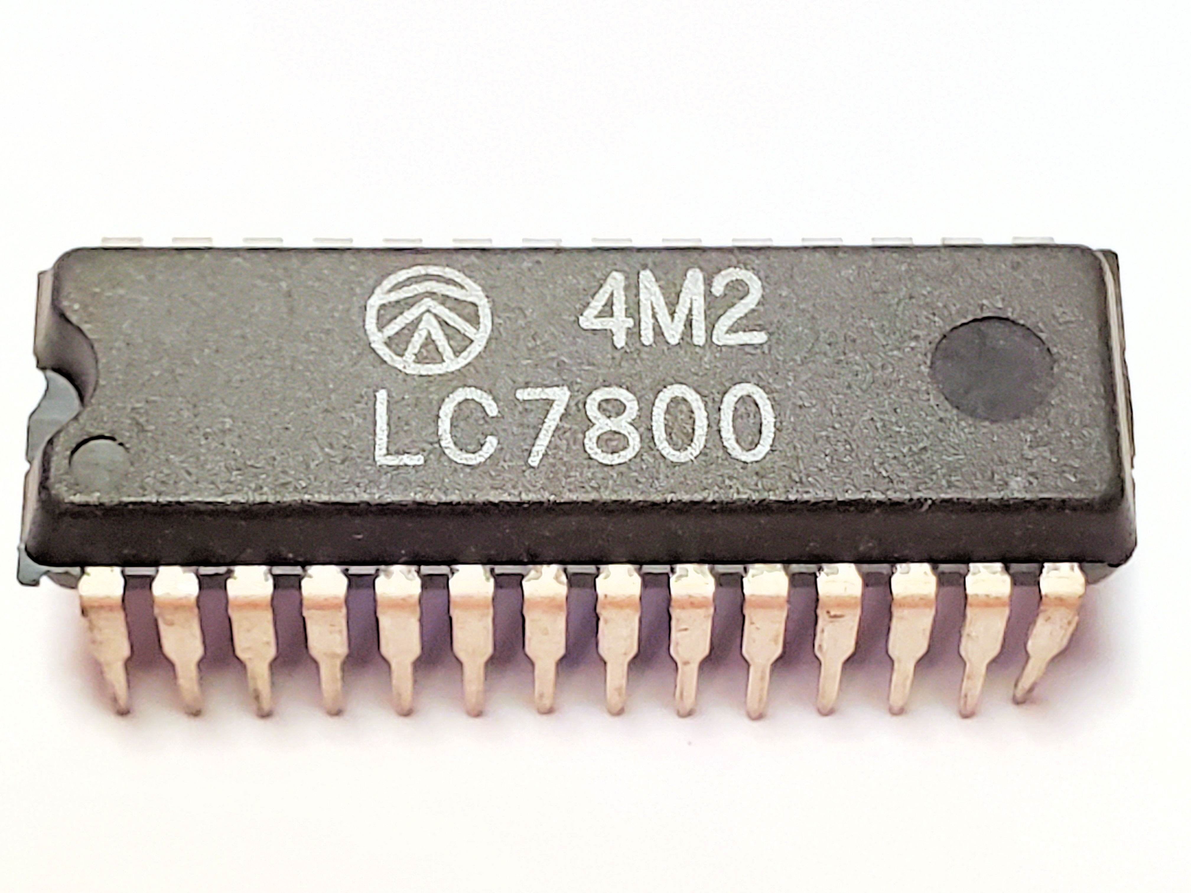 LC7800            28P DIP